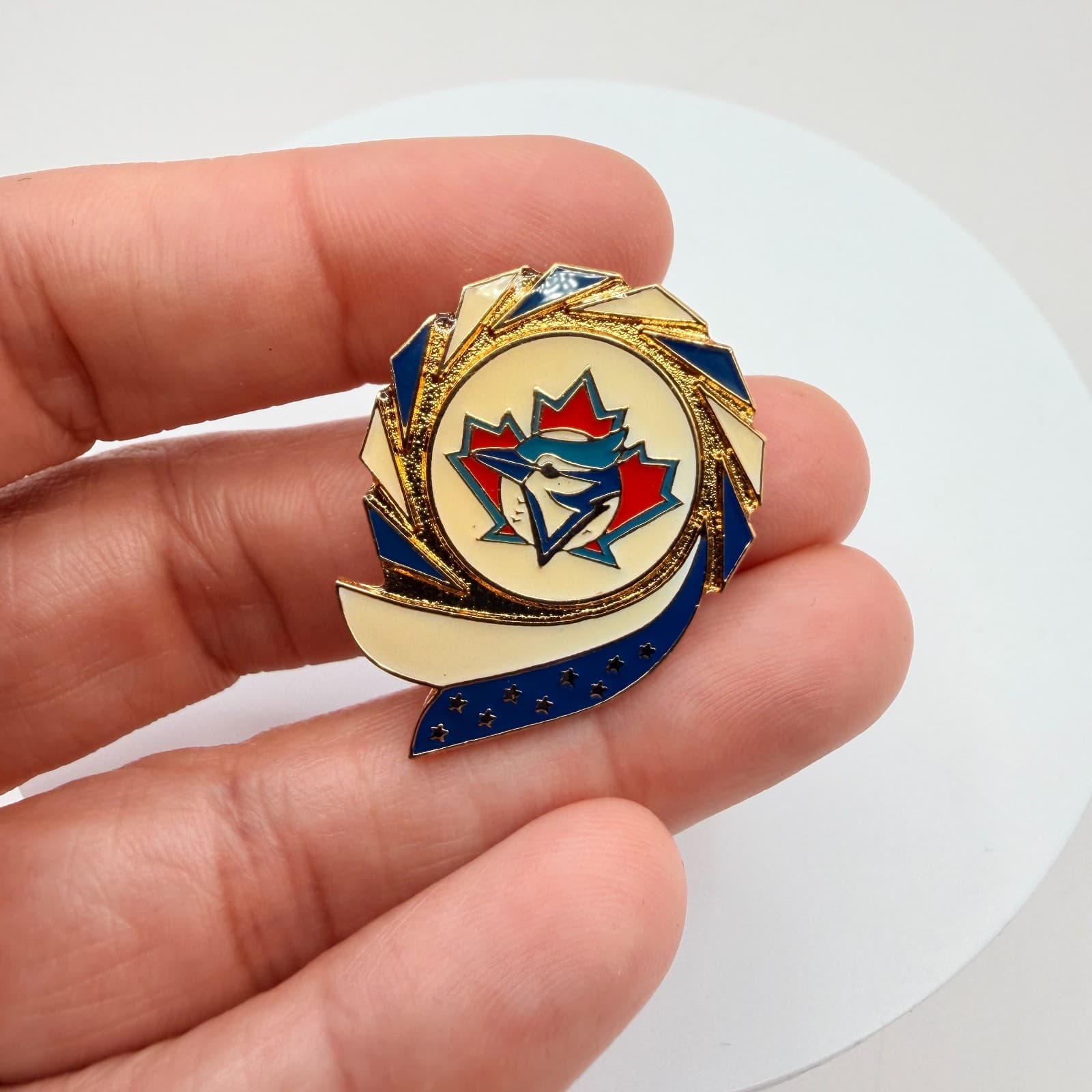 Vintage 1996 Aminco Toronto Blue Jays MLB Pin Gold Tone Enamel Fashion Jewelry - Thumbnail 6