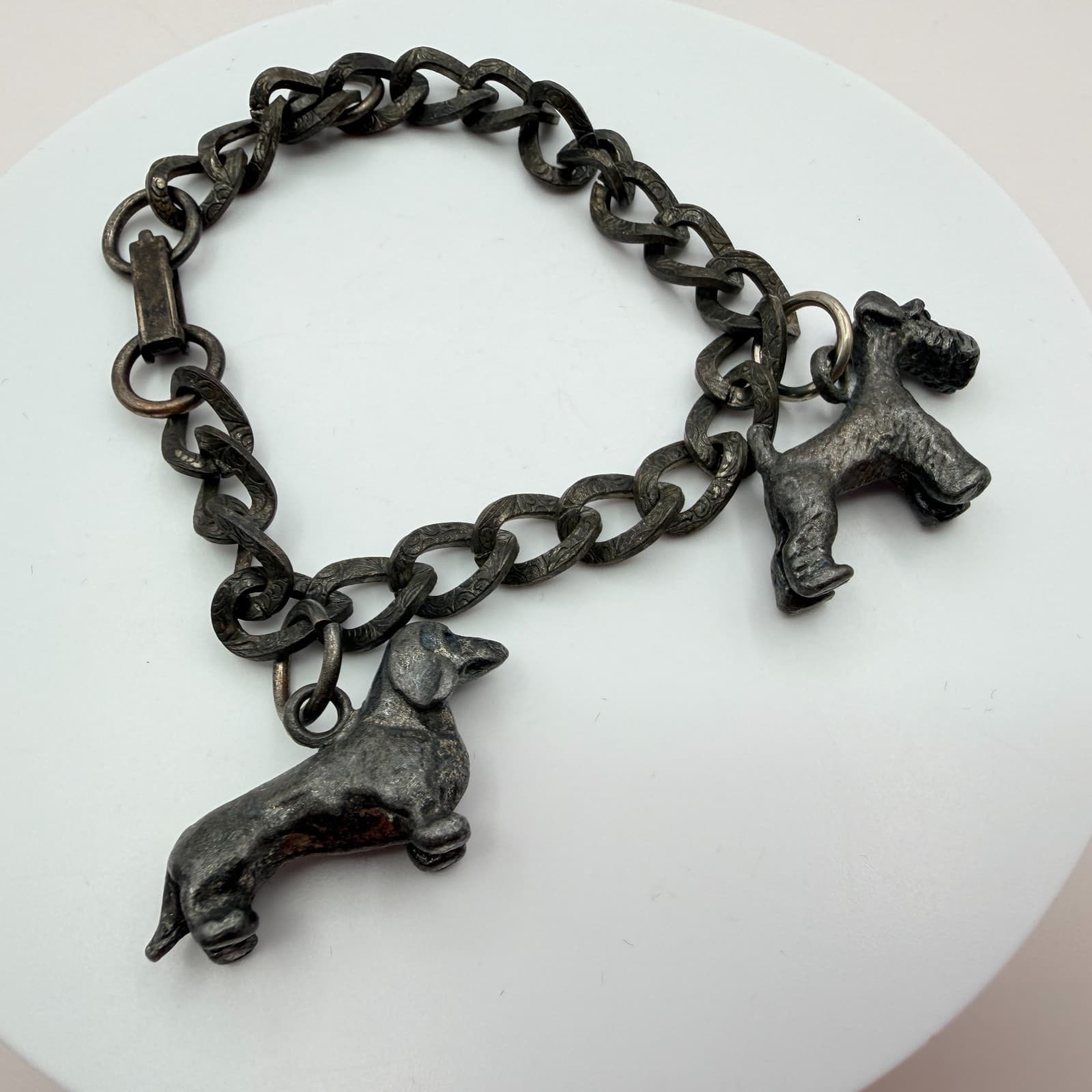 Vintage 90s Pewter Tone Curb Chain Dog Charm Bracelet Women's Classic Jewelry - Image 1
