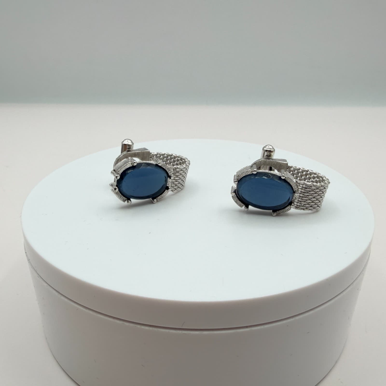 Vintage 60s Mid Century Cufflinks Silver Tone Blue Cabochon Glass Mesh Link Art - Thumbnail 2