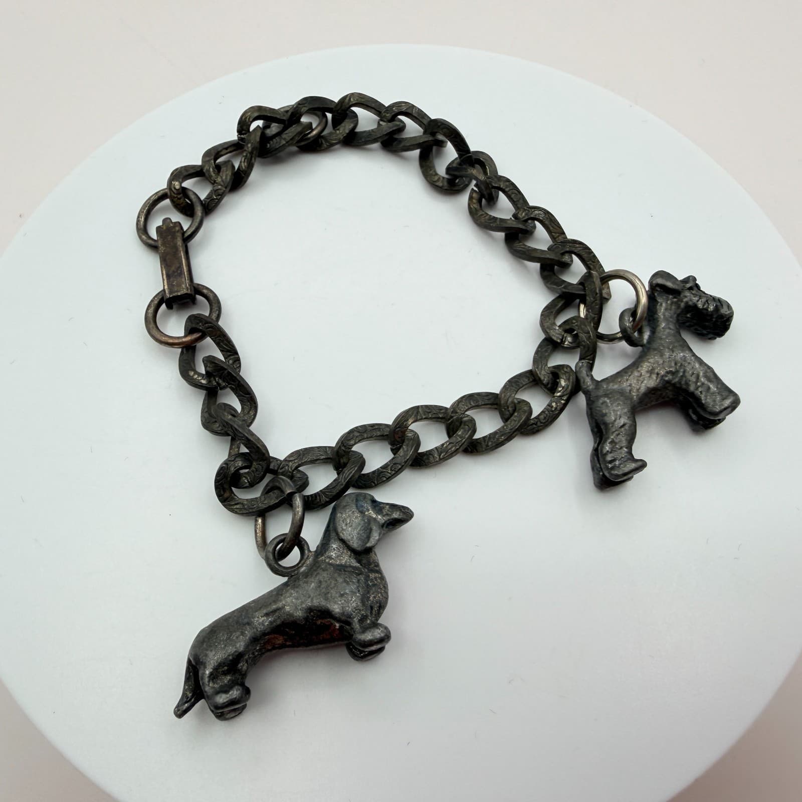 Vintage 90s Pewter Tone Curb Chain Dog Charm Bracelet Women's Classic Jewelry - Thumbnail 4