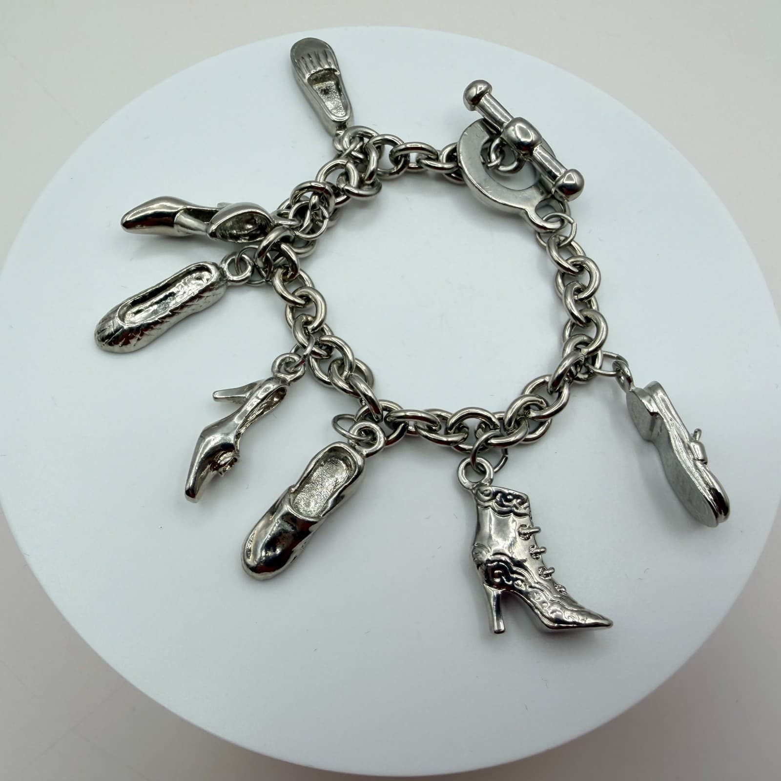 Vintage Y2K Silver Tone Shoe Charm Bracelet Women's Classic Fashion Jewelry - Thumbnail 8