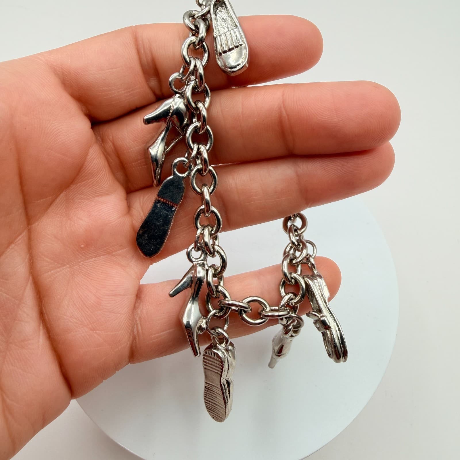 Vintage Y2K Silver Tone Shoe Charm Bracelet Women's Classic Fashion Jewelry - Thumbnail 9