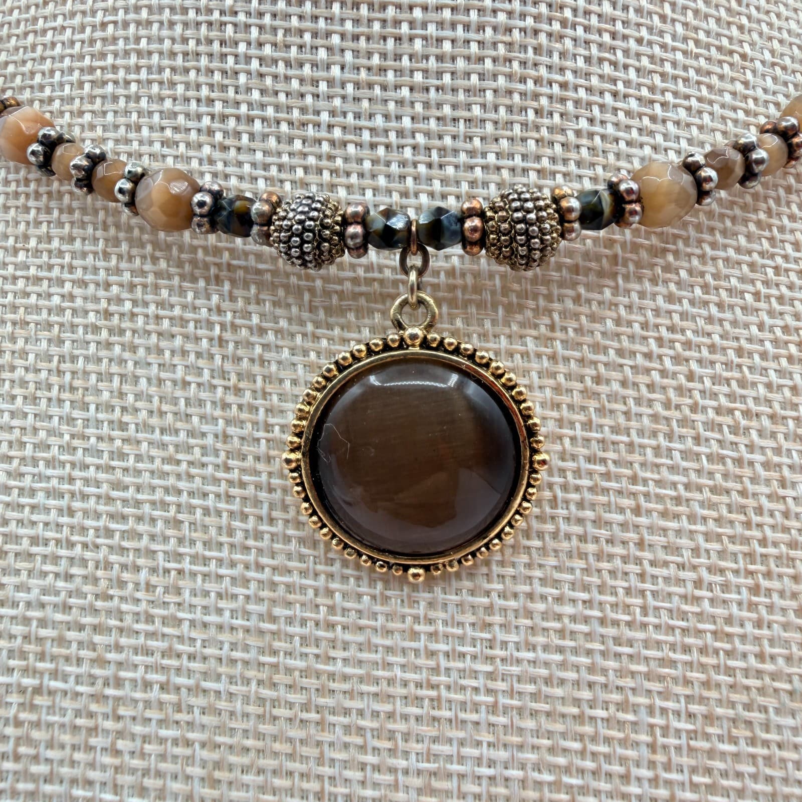 Vintage 90s Gold Tone Beaded Round Pendant Necklace Boho Women's Classic Jewelry - Thumbnail 3