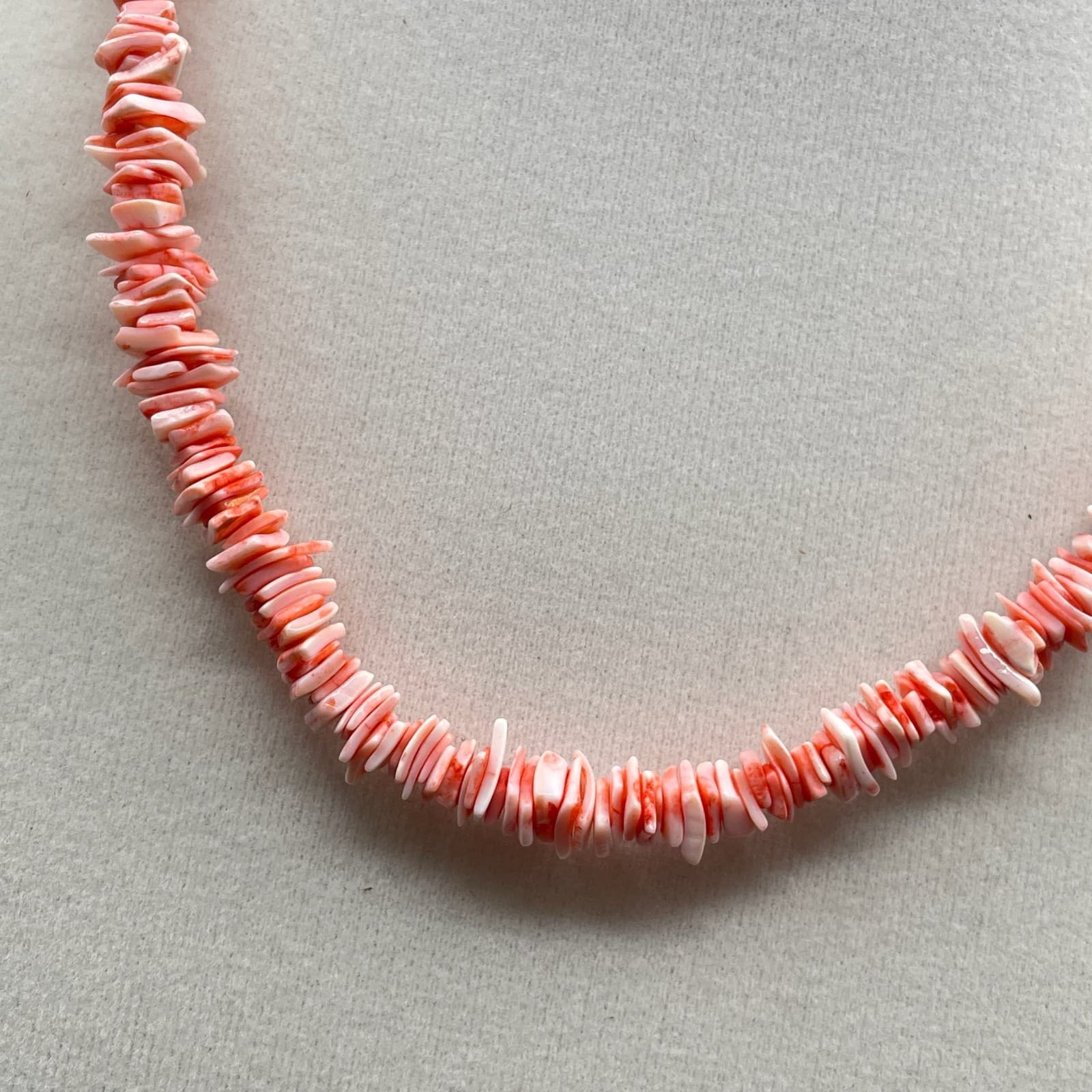 Vintage Pink Classic Beauty Fashion Women's Chip Heishi Beaded Magnetic Necklace - Thumbnail 5