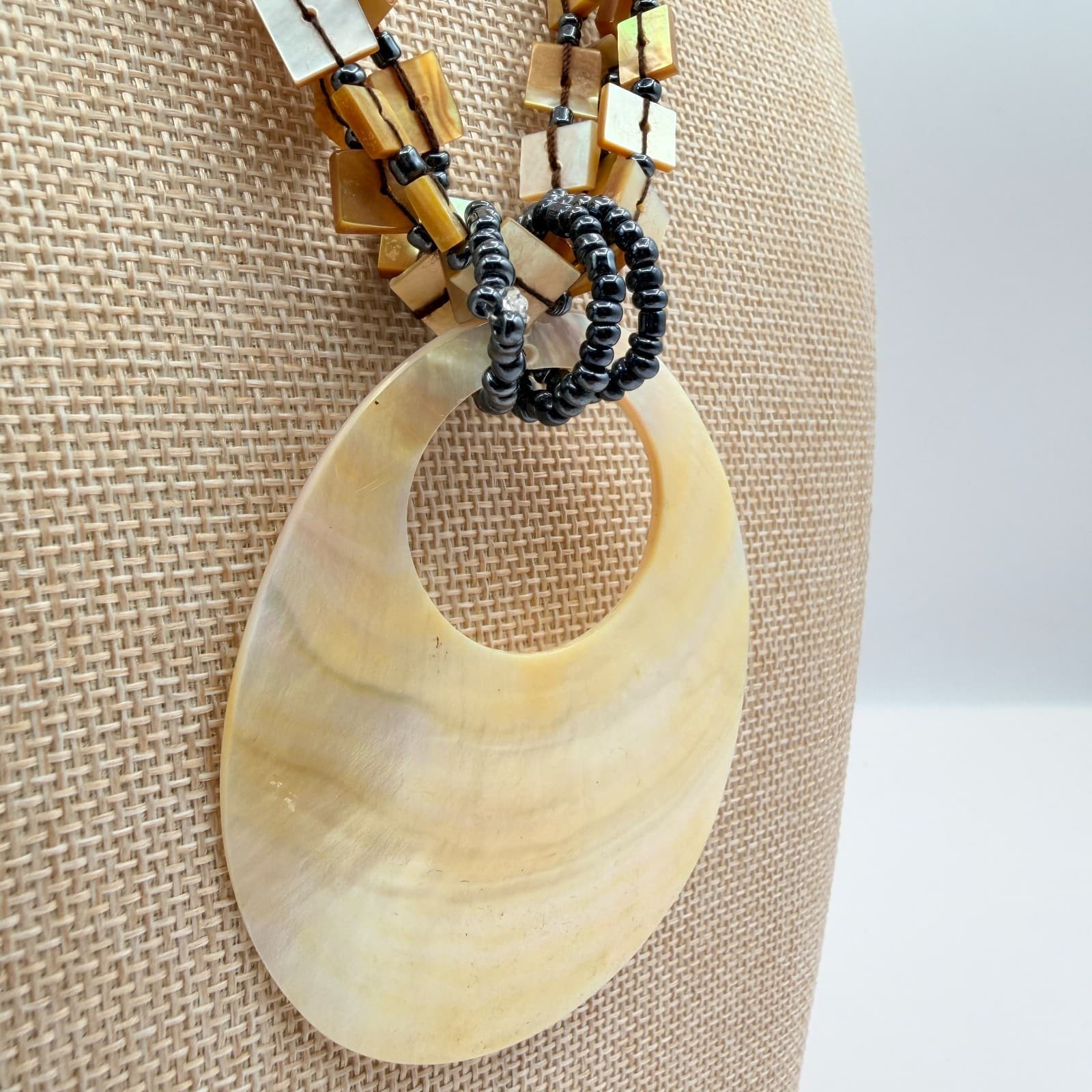 VTG 90s Silver Tone Beaded Mother of Pearl Pendant Necklace Statement Jewelry - Thumbnail 5