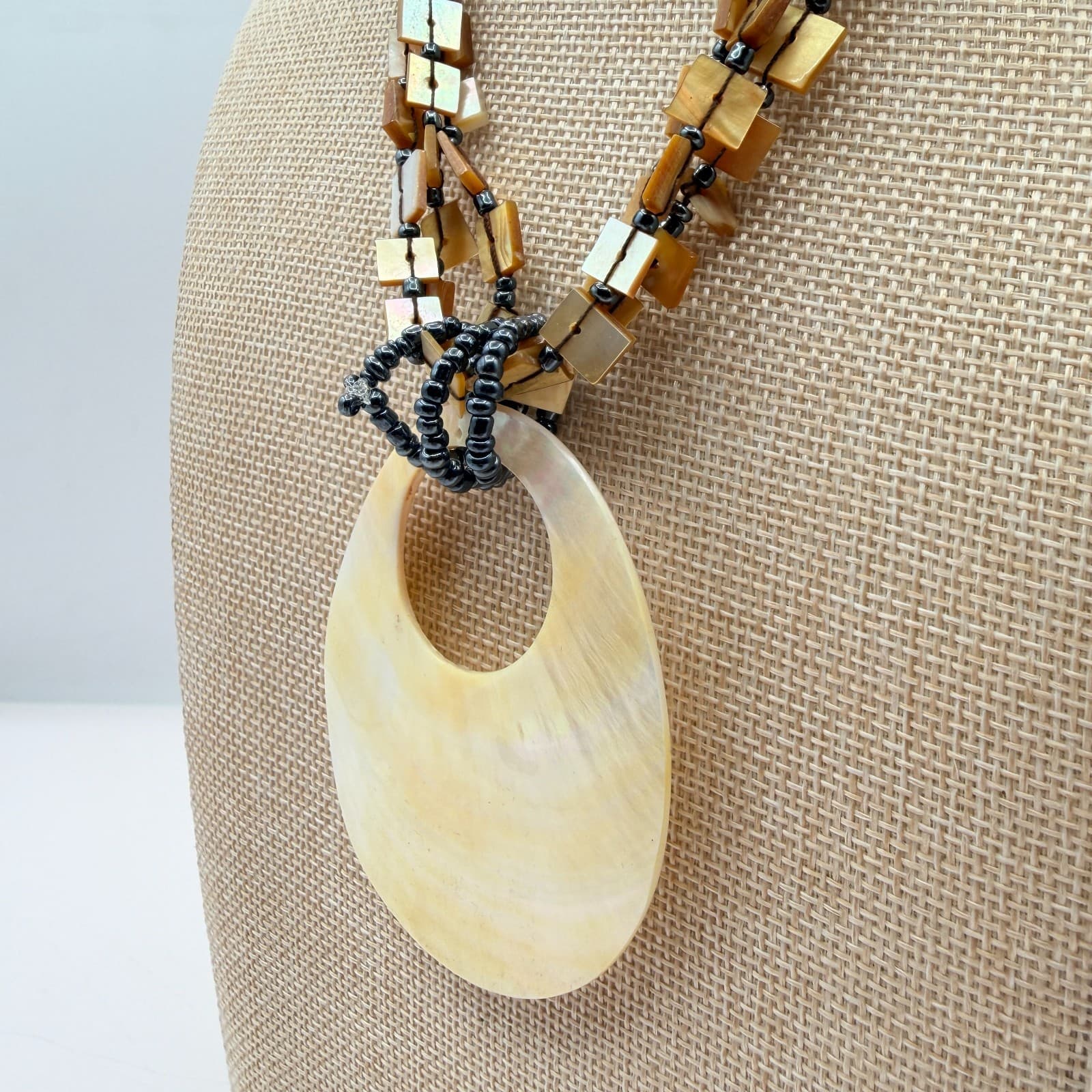 VTG 90s Silver Tone Beaded Mother of Pearl Pendant Necklace Statement Jewelry - Thumbnail 6