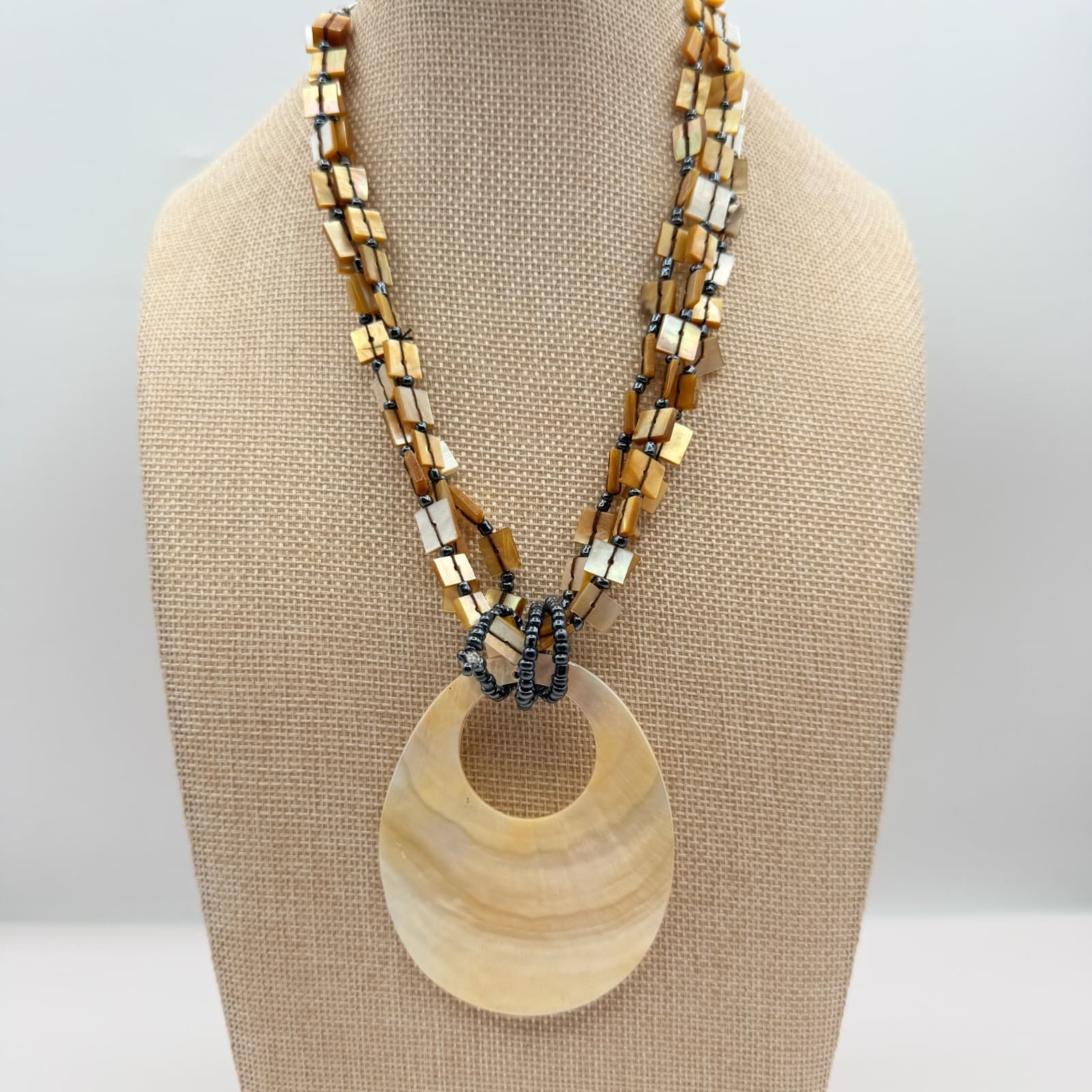 VTG 90s Silver Tone Beaded Mother of Pearl Pendant Necklace Statement Jewelry - Thumbnail 4