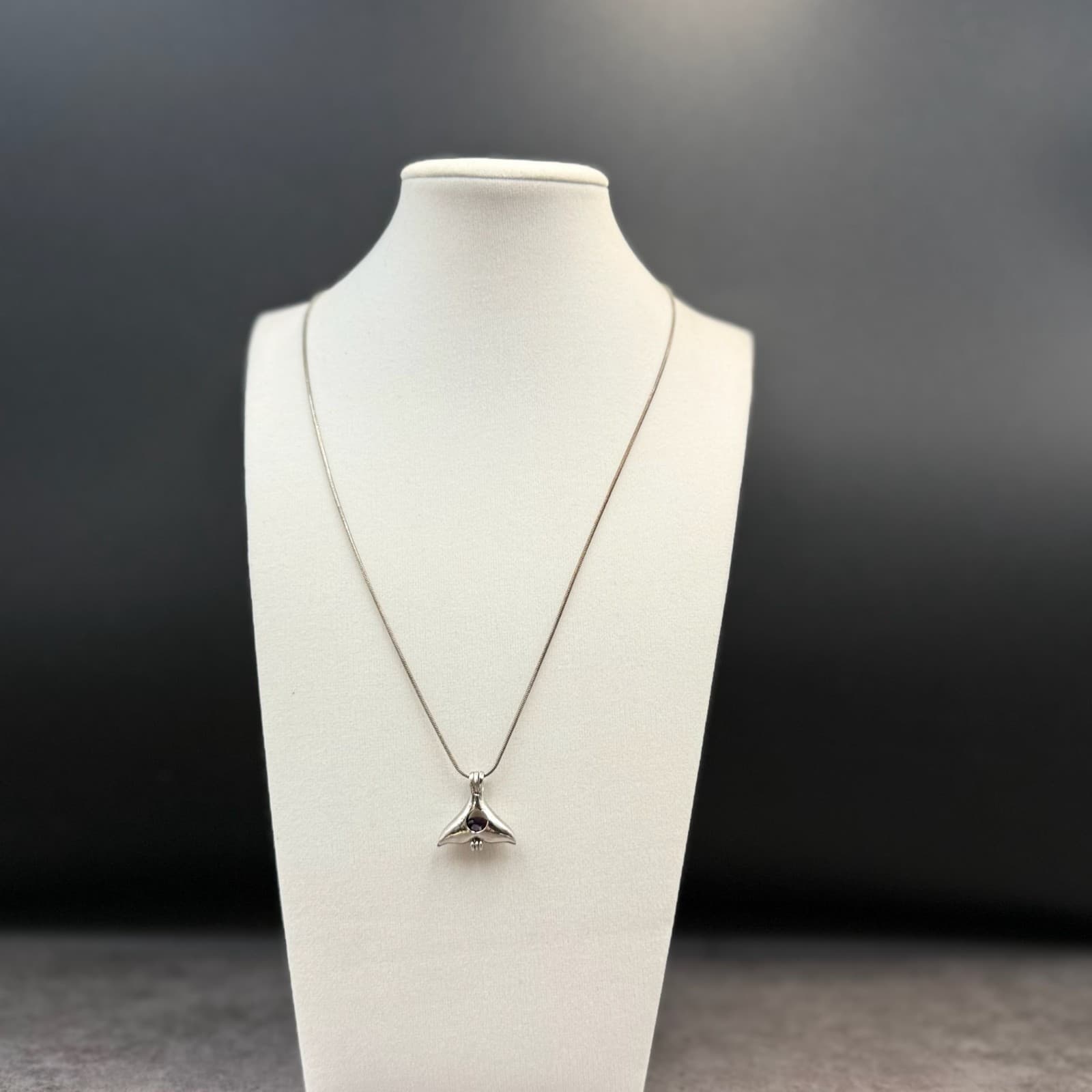 Vintage VTG Silver Tone Whale Tail Dolphin silver Pendant Necklace Snake Chain - Thumbnail 2