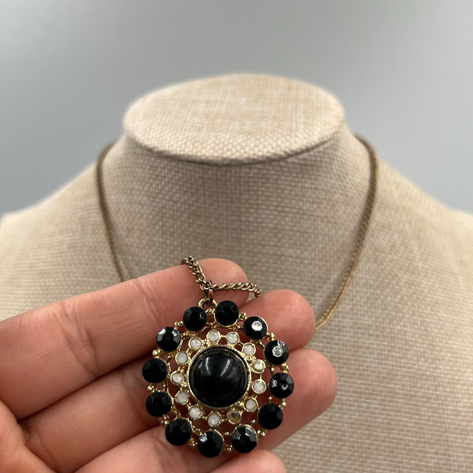 Vintage Black Flower Statement Necklace Rhinestone Pendant Silver Tone Retro 18” - Thumbnail 5