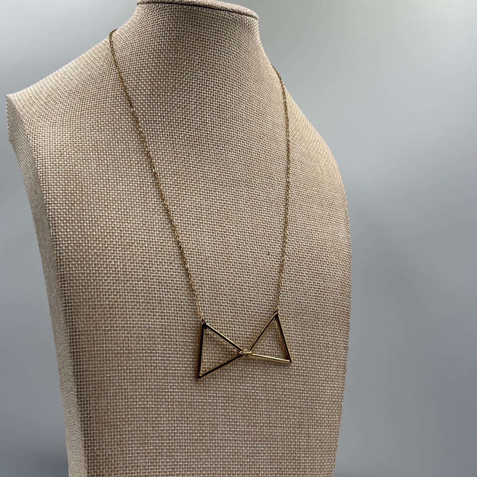 Vintage Gold Tone Geometric Triangle Pendant Necklace 24" Modernist Statement - Thumbnail 6