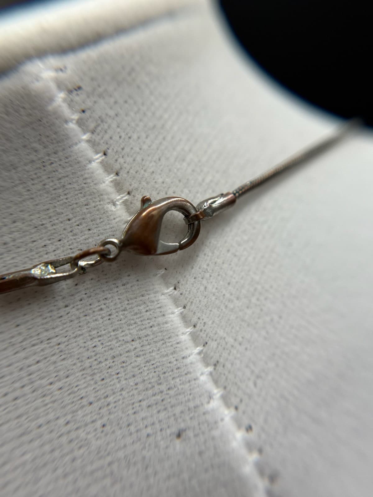 Vintage VTG Silver Tone Whale Tail Dolphin silver Pendant Necklace Snake Chain - Thumbnail 10