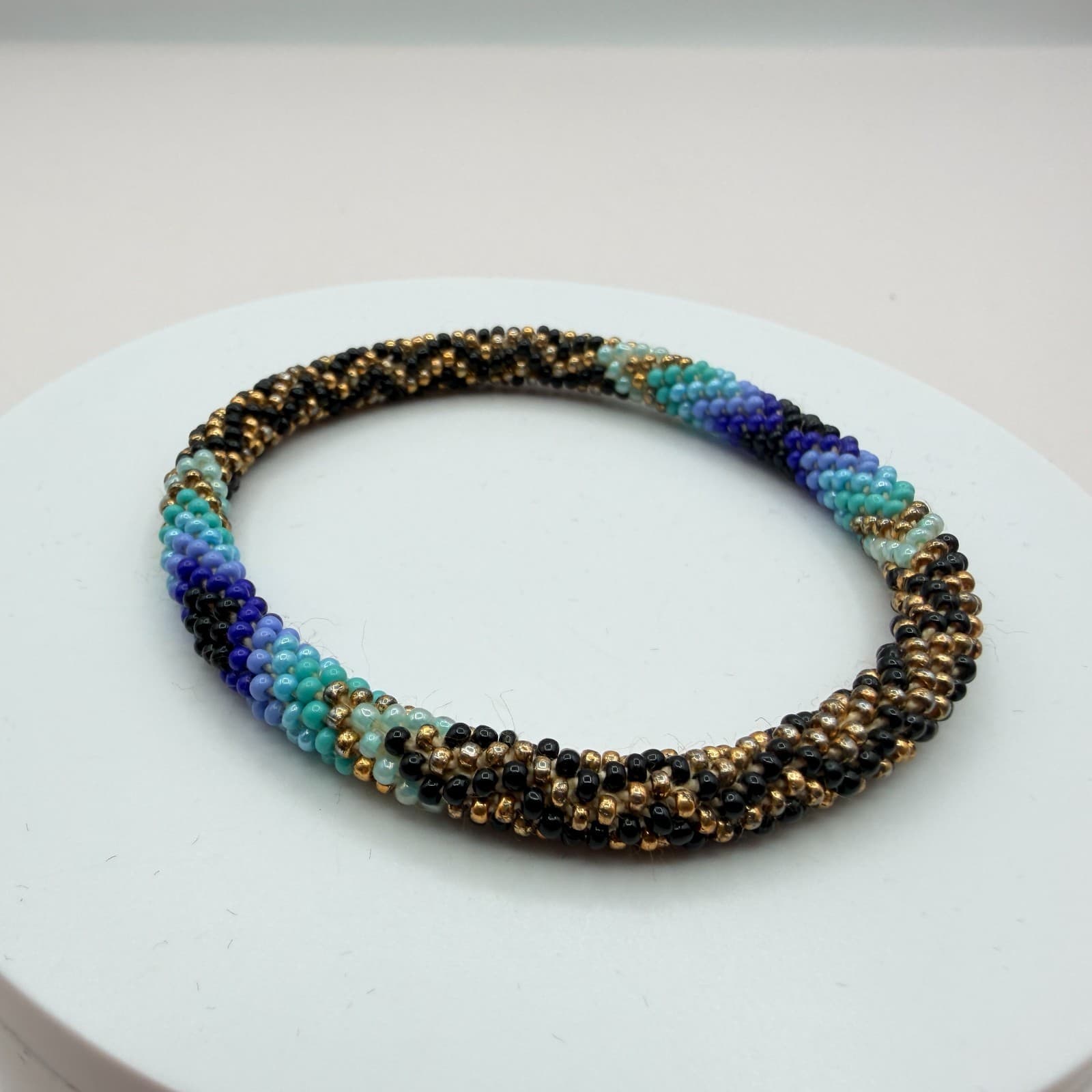 Vintage Y2K Boho Artisan Blue Spiral Seed Bead Crochet Rope Bracelet Jewelry - Thumbnail 8