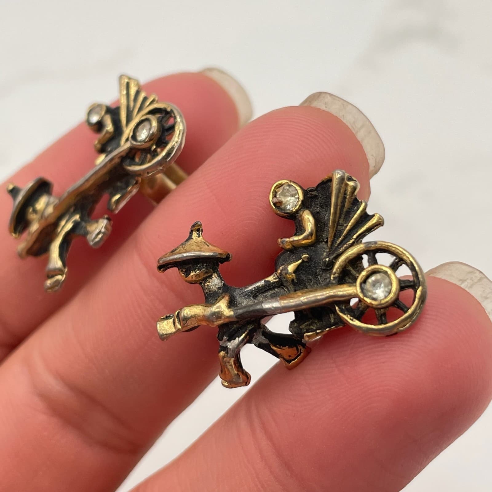 Vintage VTG Novelty Cufflinks Carriage Rickshaw Rider Clear Rhinestone Gold Tone - Thumbnail 8