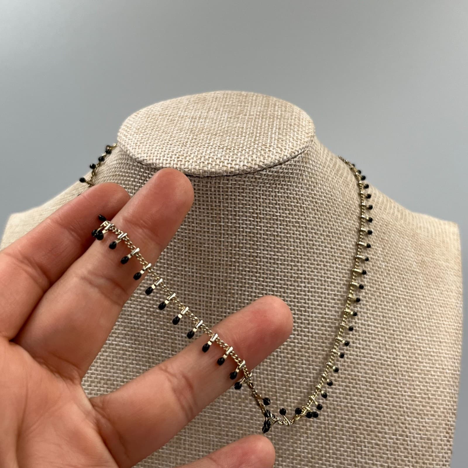 Vintage Gold Tone Fringe Necklace Black Onyx Glass Bead Dangle Shingle Statement - Thumbnail 5