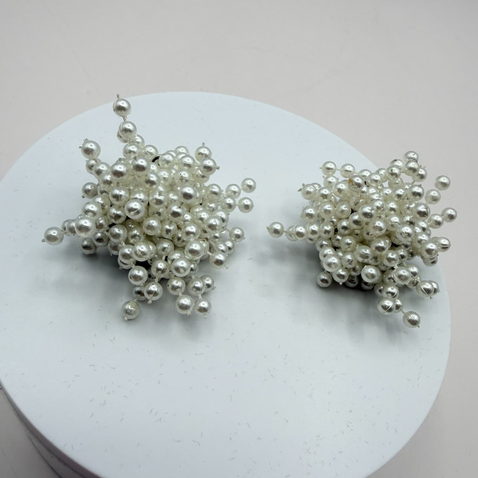 Vintage 90s Pearl Cluster Shoe Clips Wedding Footwear Embellishment Pair Jewelry - Thumbnail 4
