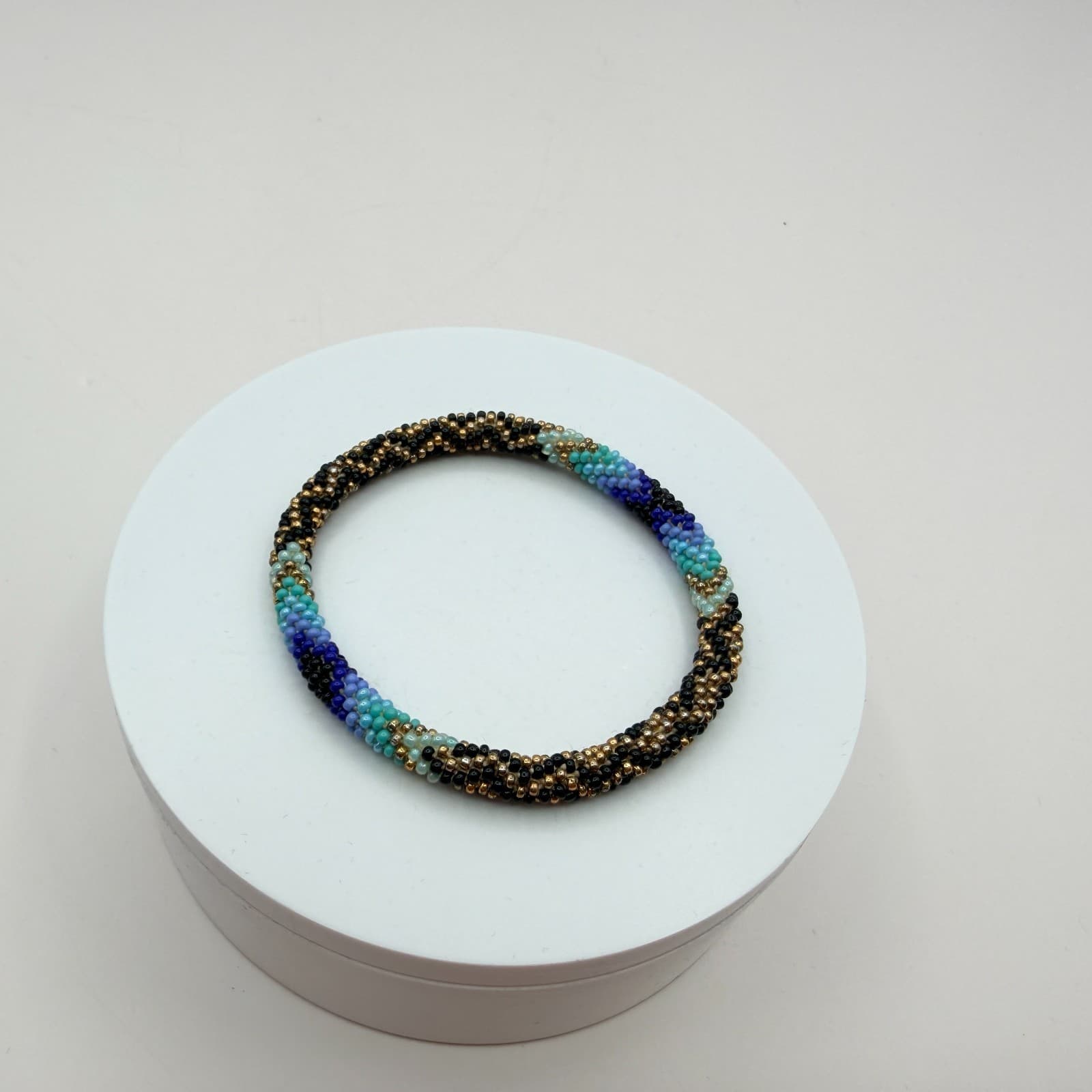 Vintage Y2K Boho Artisan Blue Spiral Seed Bead Crochet Rope Bracelet Jewelry - Thumbnail 10