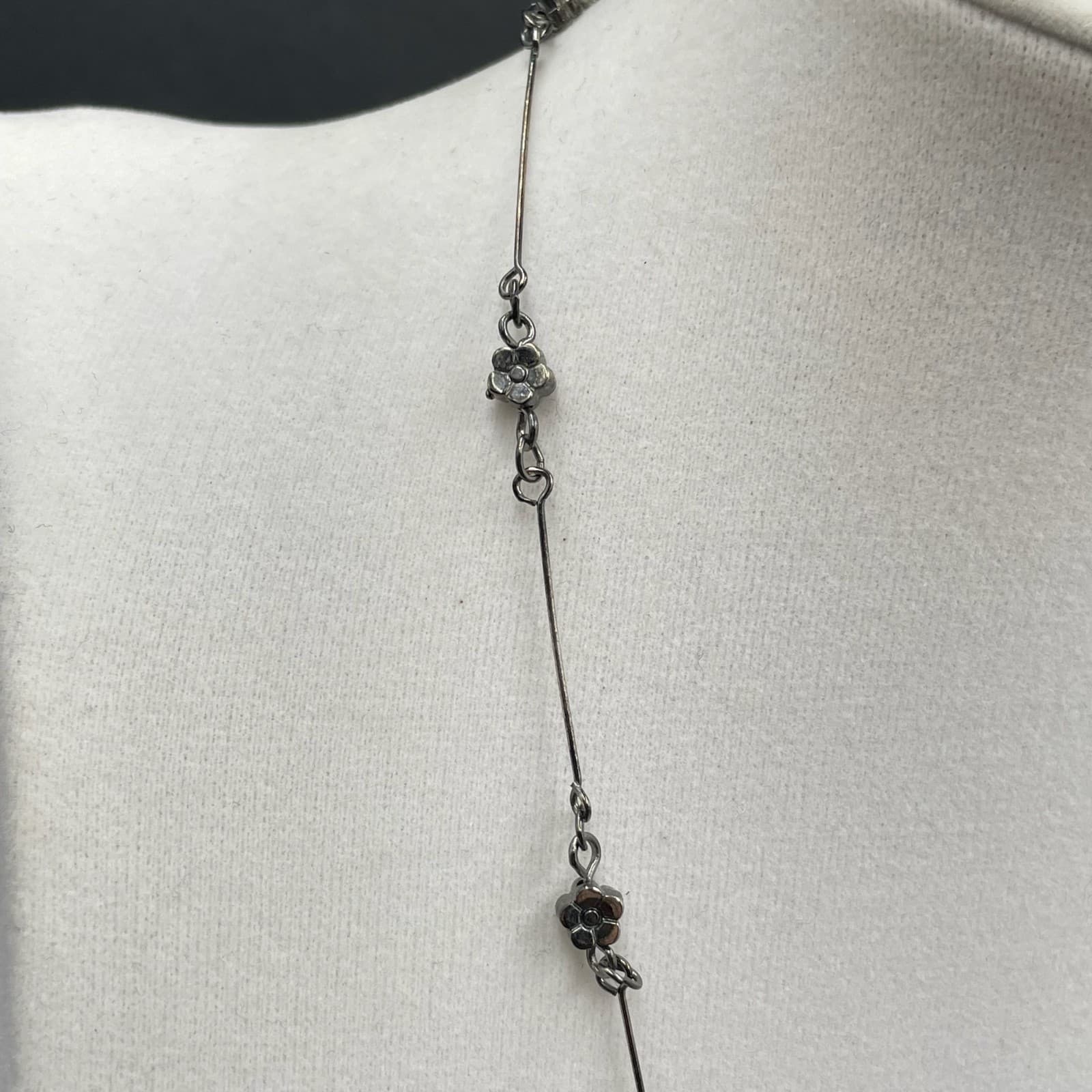 Vintage Silver-Toned Floral Station Retro Romantic Lobster Necklace - Size 19" - Thumbnail 6