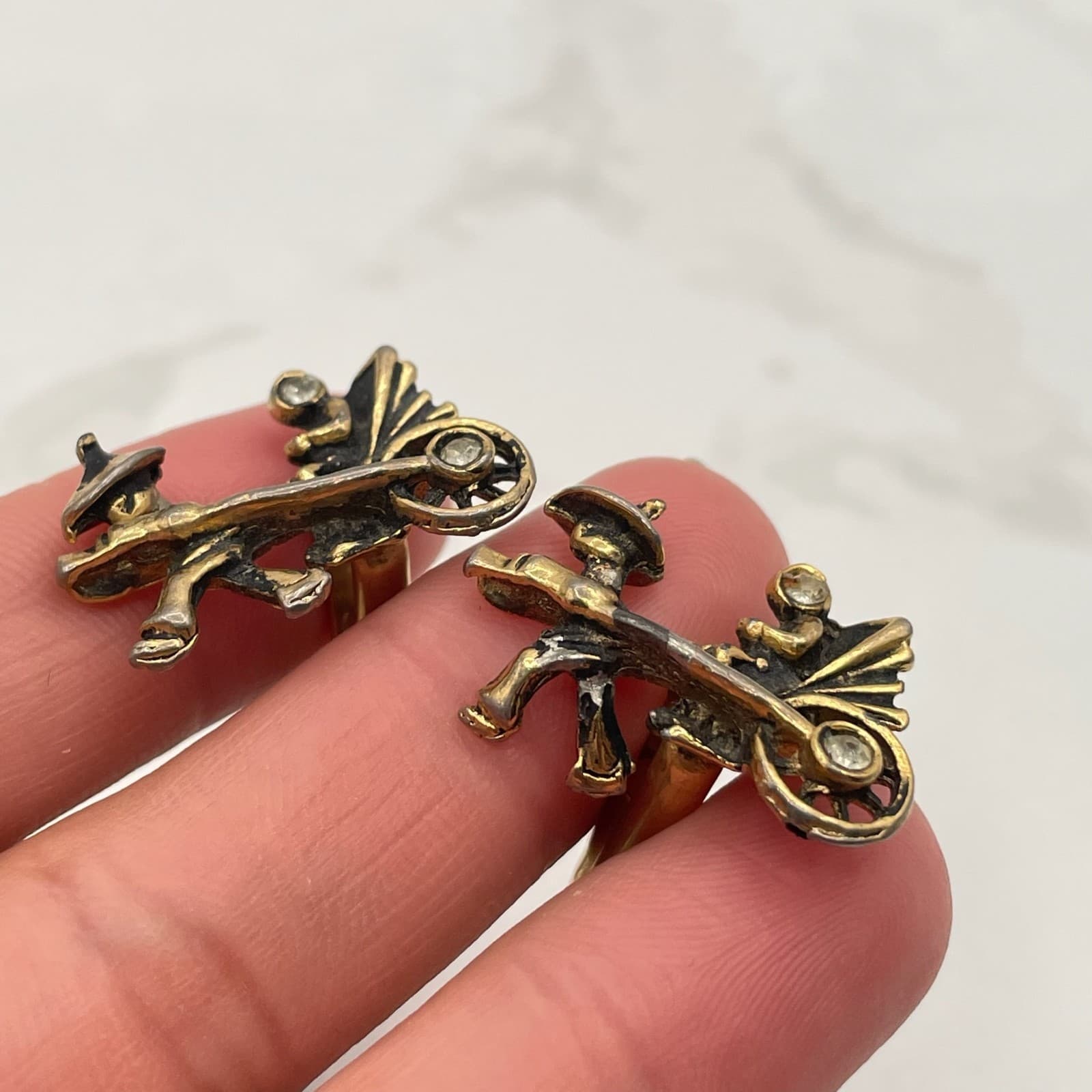 Vintage VTG Novelty Cufflinks Carriage Rickshaw Rider Clear Rhinestone Gold Tone - Image 1