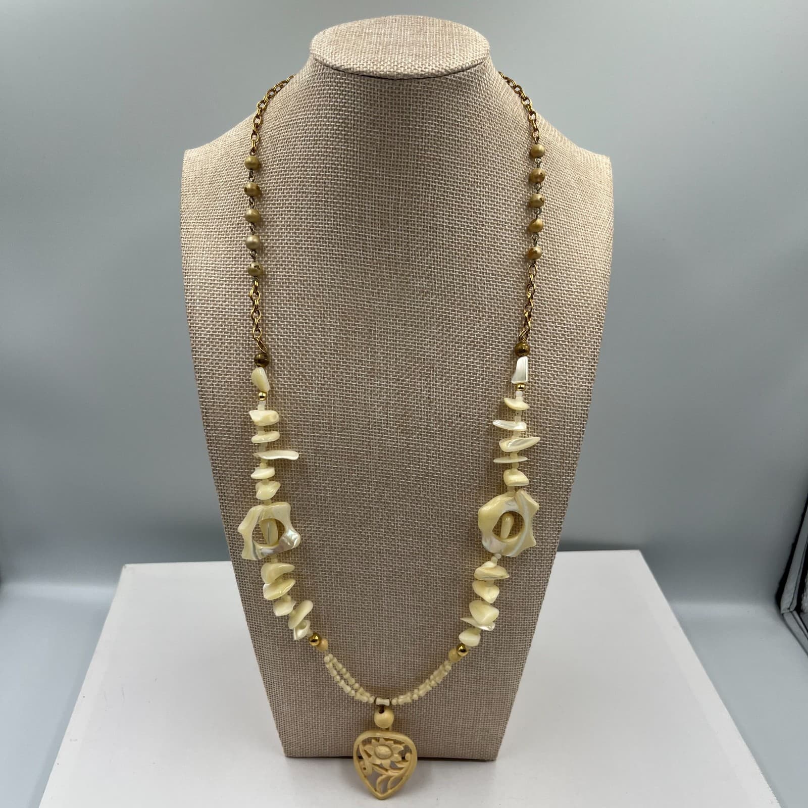 Vintage Carved Heart Necklace Floral Flower Pendant Ivory Cream Boho Estate - Image 1