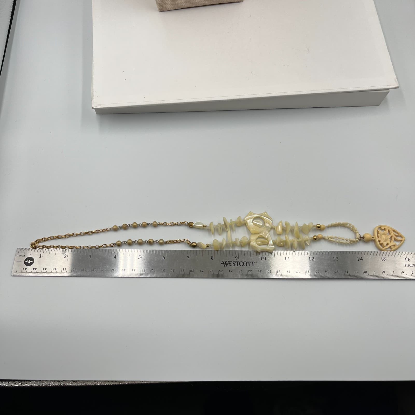 Vintage Carved Heart Necklace Floral Flower Pendant Ivory Cream Boho Estate - Thumbnail 9