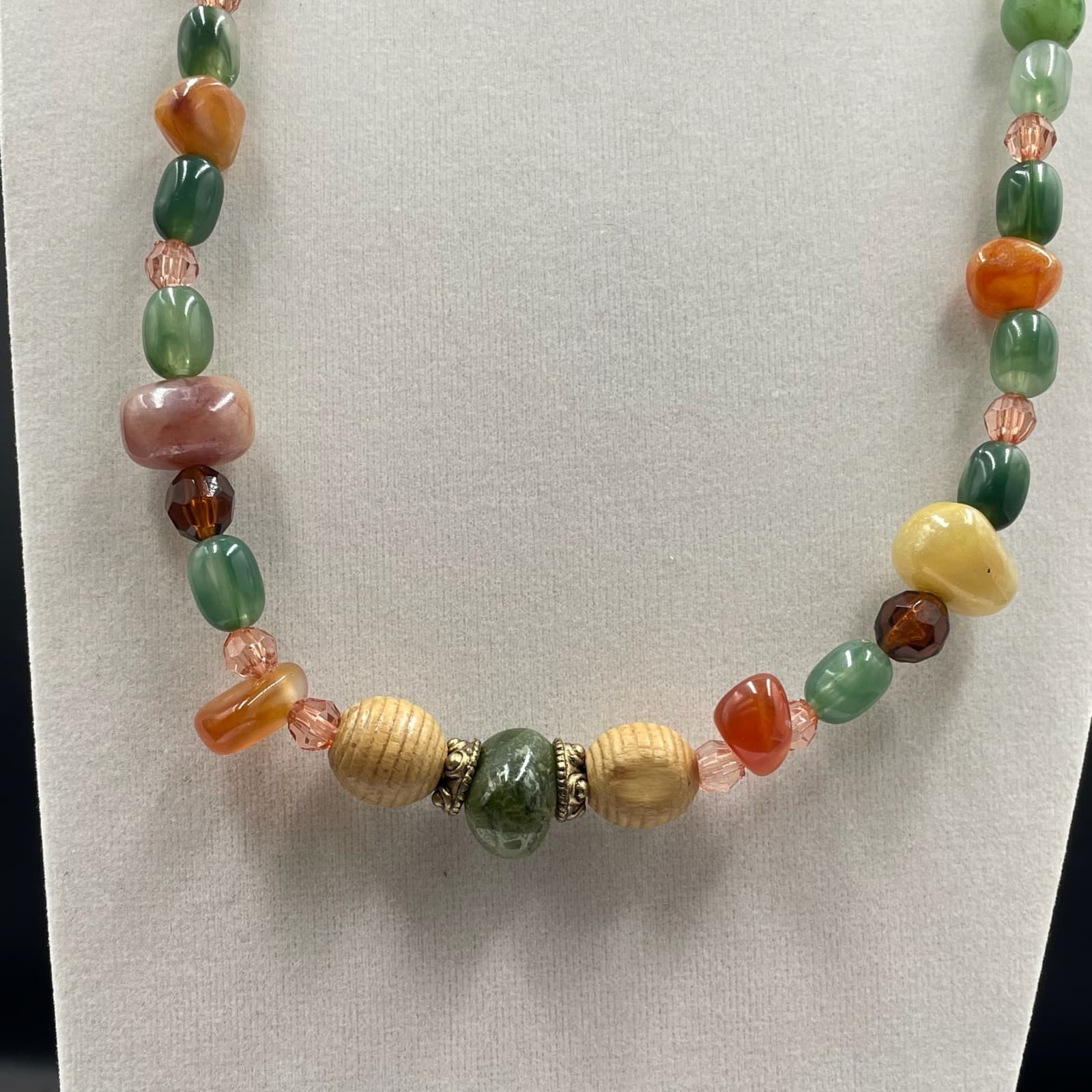 Vintage Multicolor Gemstone Fashion Retro Beaded Lobster Necklace - Size 21" - Thumbnail 3