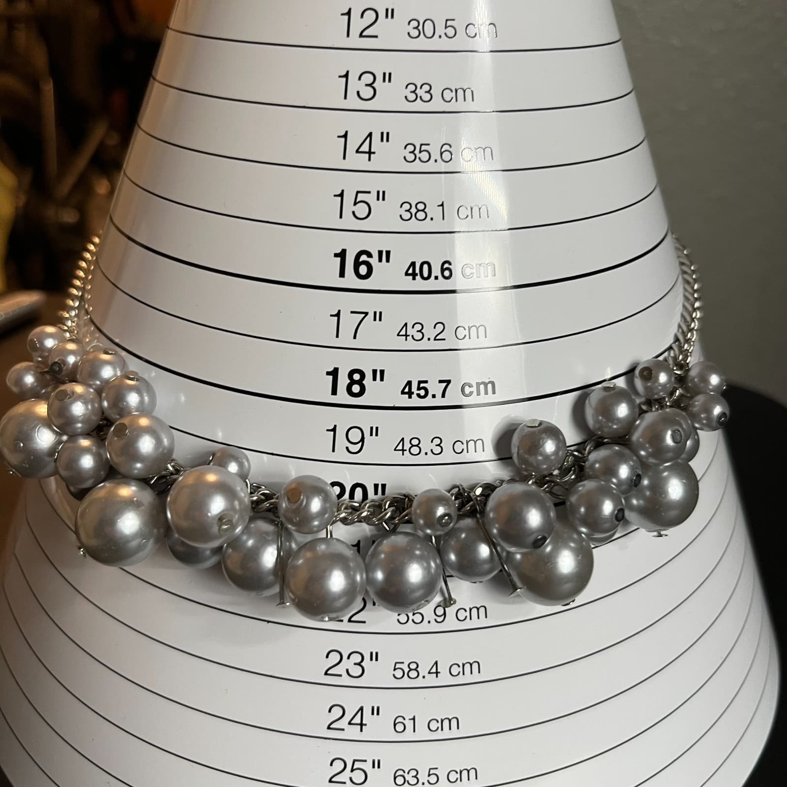 Vtg Silver Tone Faux Pearl Cluster Statement Necklace Bib Style Retro Jewelry - Thumbnail 7