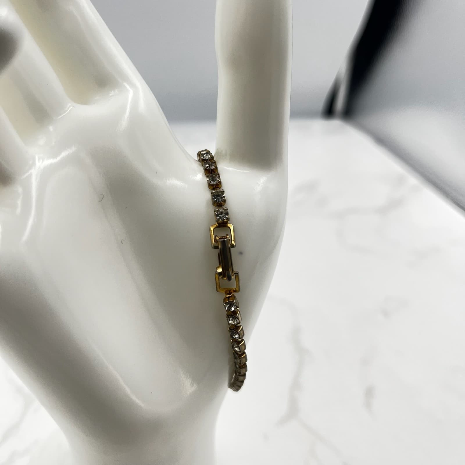 Vintage Gold-Tone Rhinestone Tennis Bracelet Delicate Sparkle Classic - Thumbnail 4