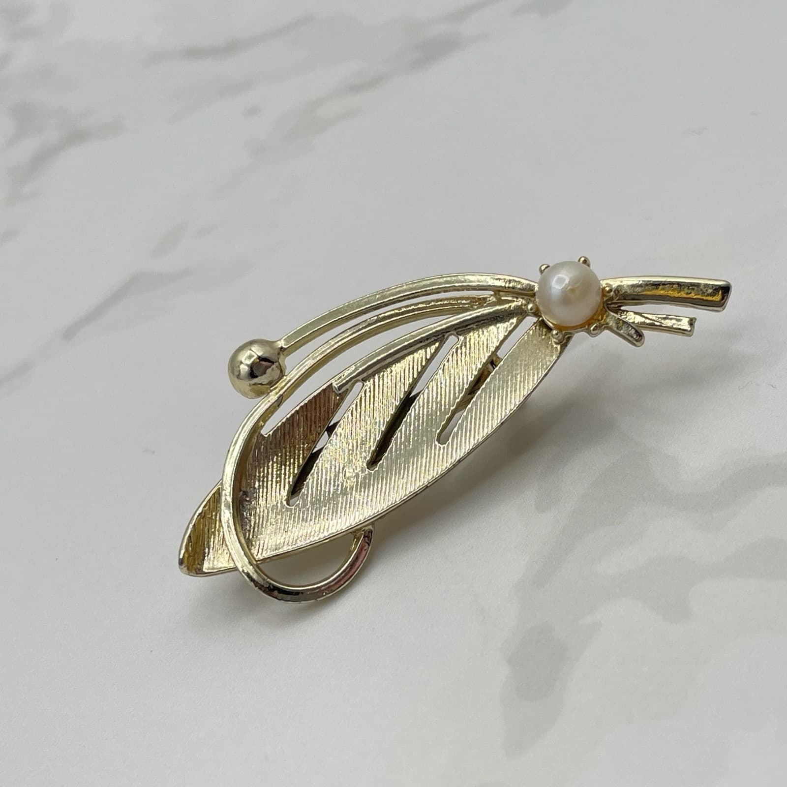 Vintage VTG Gold Tone Leaf Brooch Faux Pearl Pin Modernist Floral Costume 2 Inch - Thumbnail 2
