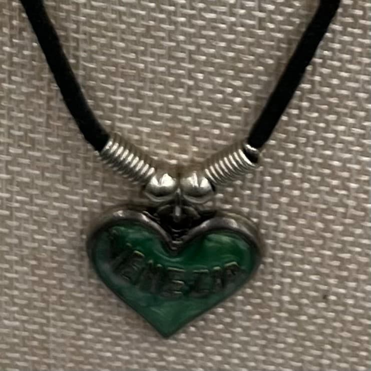 Vintage Venezia Murano Glass Heart Pendant Necklace Green Gold Foil Italian Art - Thumbnail 6