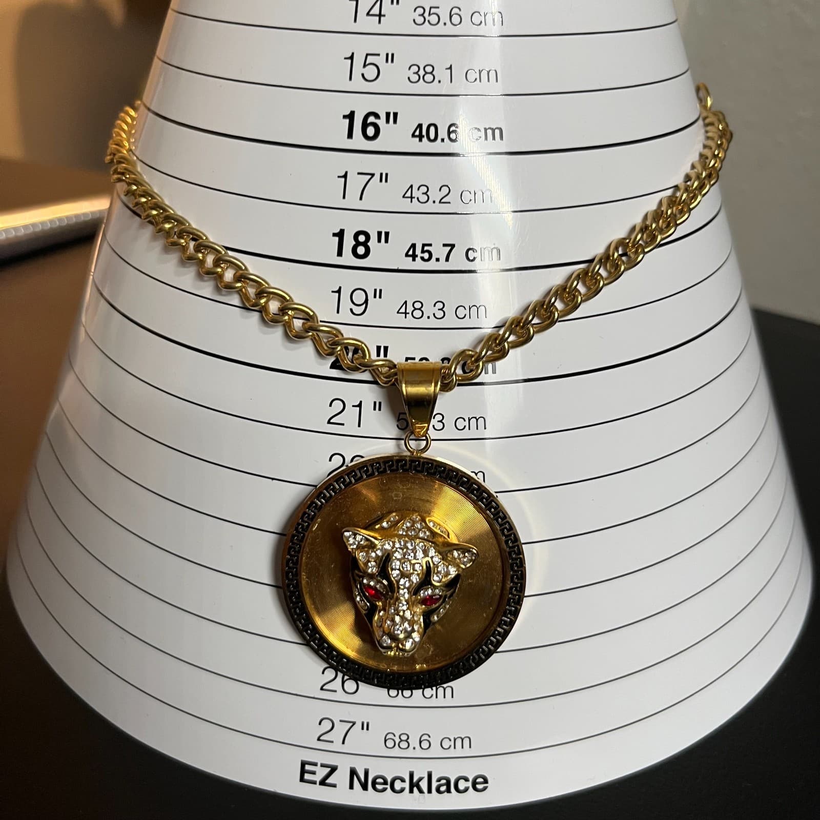 Vintage Panther Head Medallion Necklace Gold Tone Greek Key Curb Chain Statement - Thumbnail 11