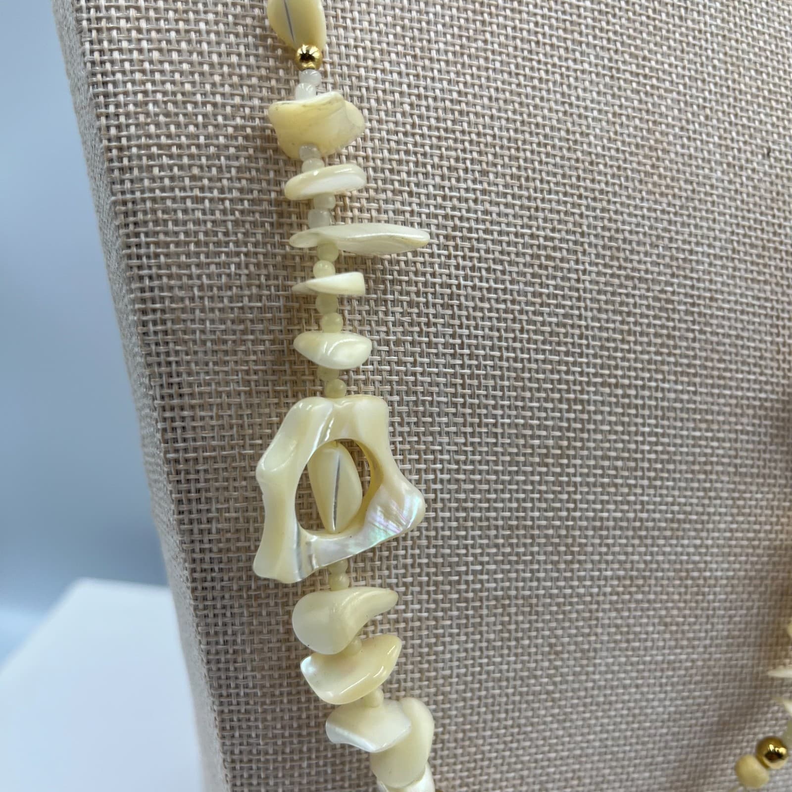 Vintage Carved Heart Necklace Floral Flower Pendant Ivory Cream Boho Estate - Thumbnail 7