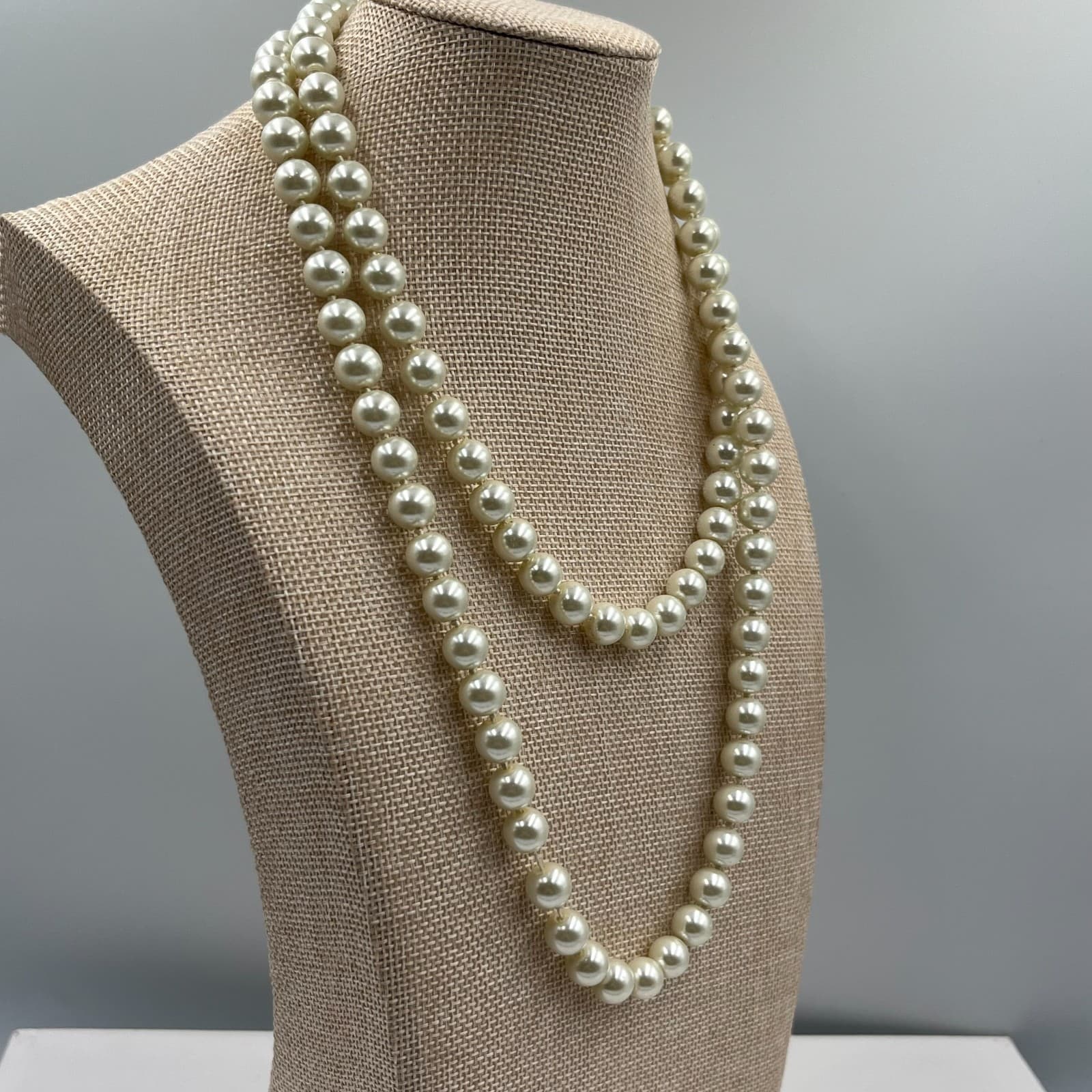 Vintage Double Strand Pearl Necklace Faux Glass White Cream Knotted Art Deco 16” - Thumbnail 3