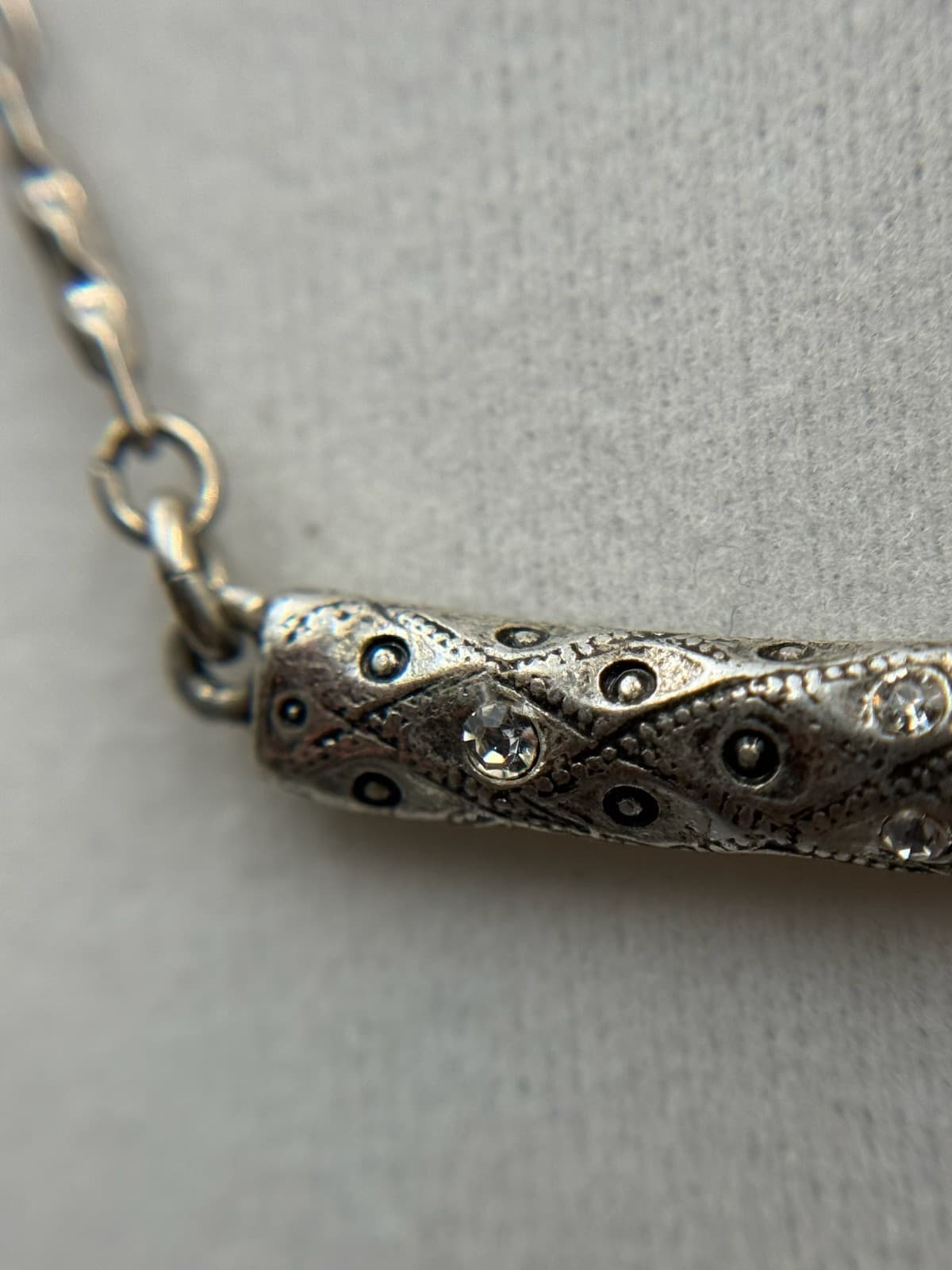 Vintage Minimalist Bar Pendant Necklace Silver Tone 15" Clear Rhinestone Chain - Thumbnail 6