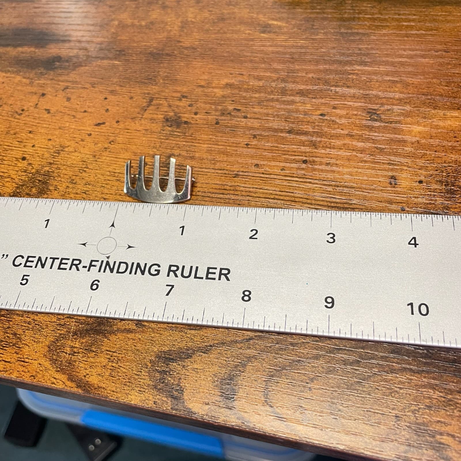 Vintage Gold Tone Brooch Pin Modernist Abstract Geometric Bar Crown Style Estate - Thumbnail 2