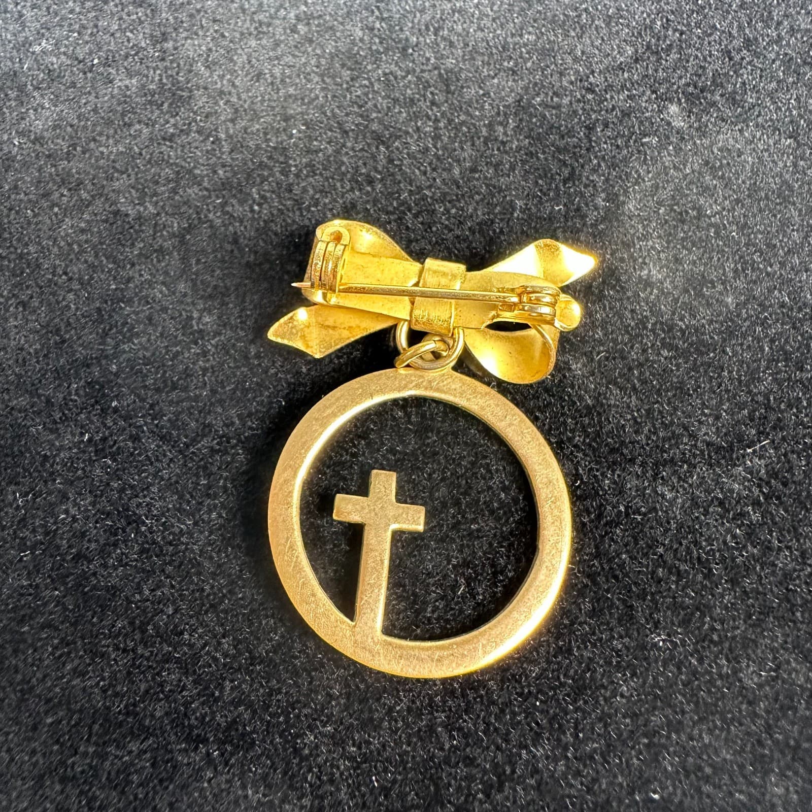 Vintage Gold-Tone Bow Brooch w/ Cross Cutout Pendant - Thumbnail 2