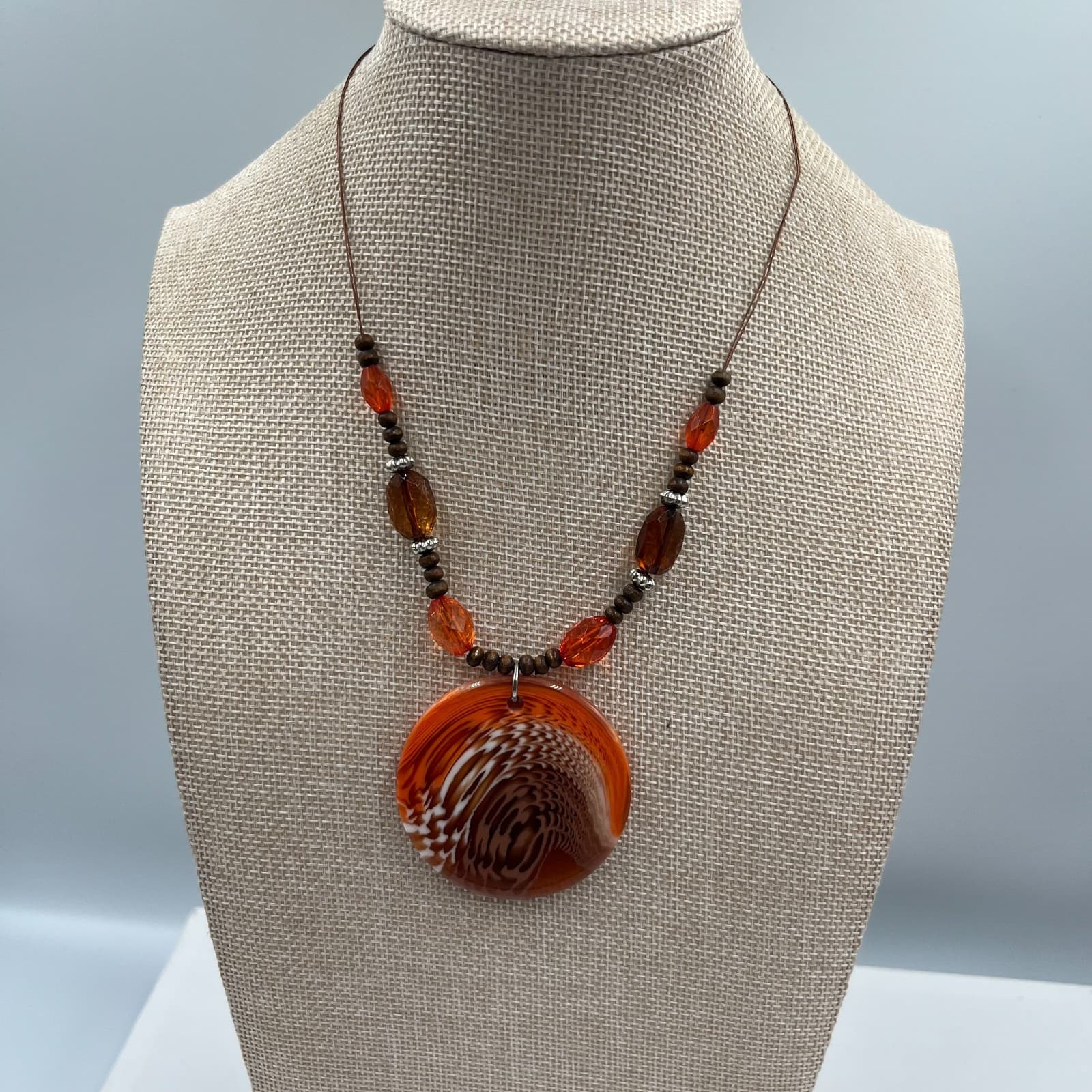 Vintage Boho Orange Swirl Art Glass Pendant Necklace Chunky Wood Amber Bead 24" - Image 1