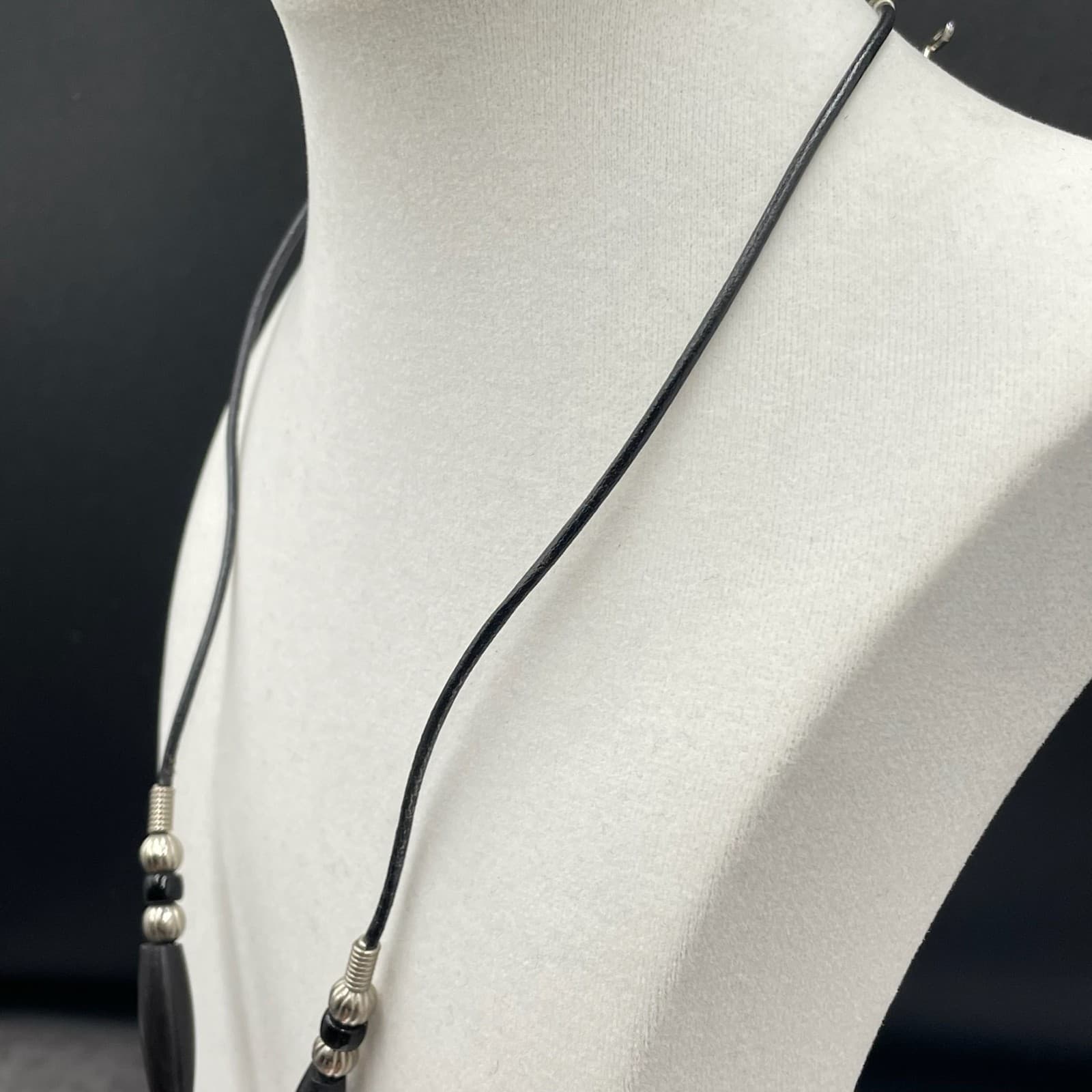 Vintage Black Silver-Tone Buffalo-Shaped Beaded Charm Necklace - Size 23" - Thumbnail 3