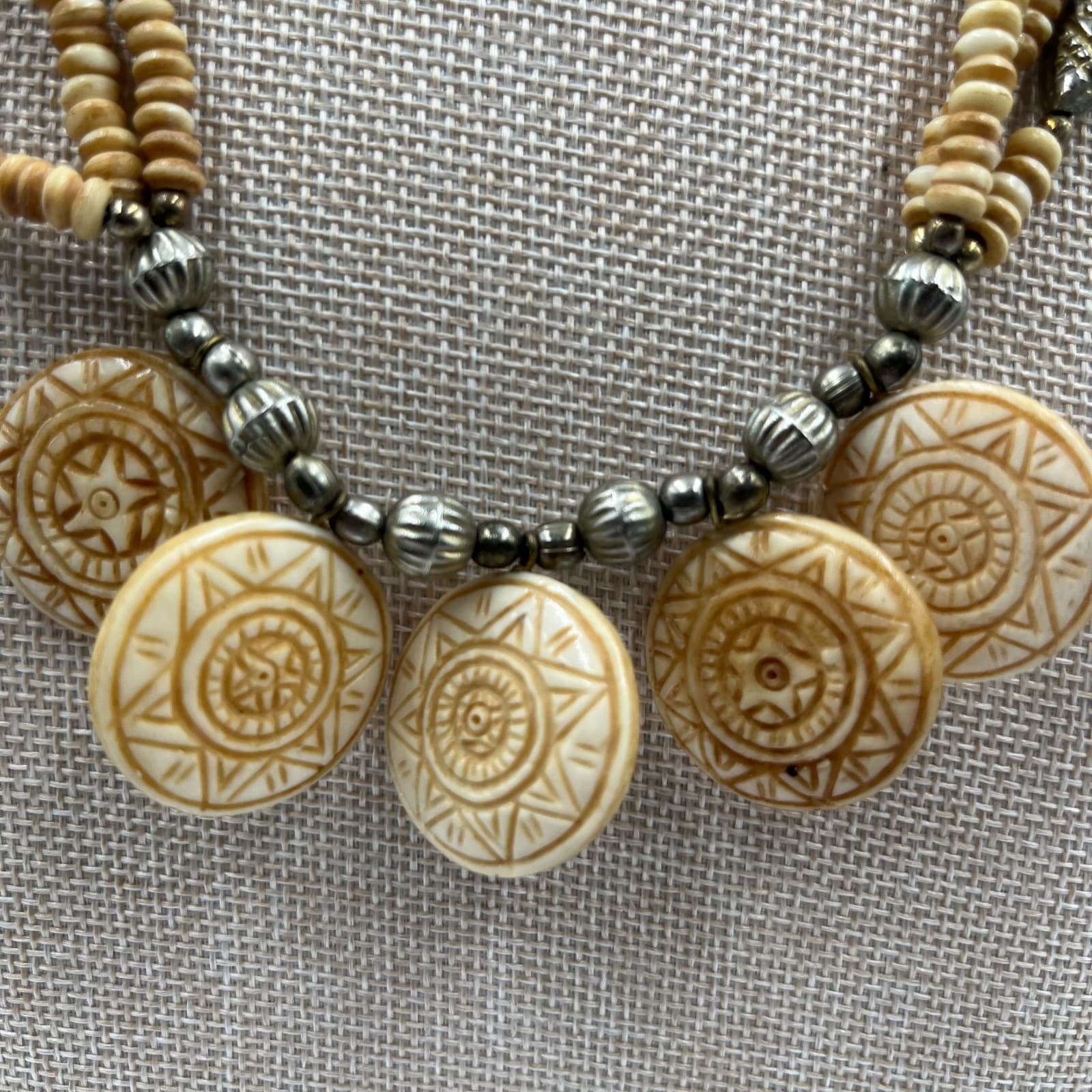 Vtg Carved Disc Necklace Multi Strand Tribal Boho Ethnic Statement Cream - Thumbnail 3