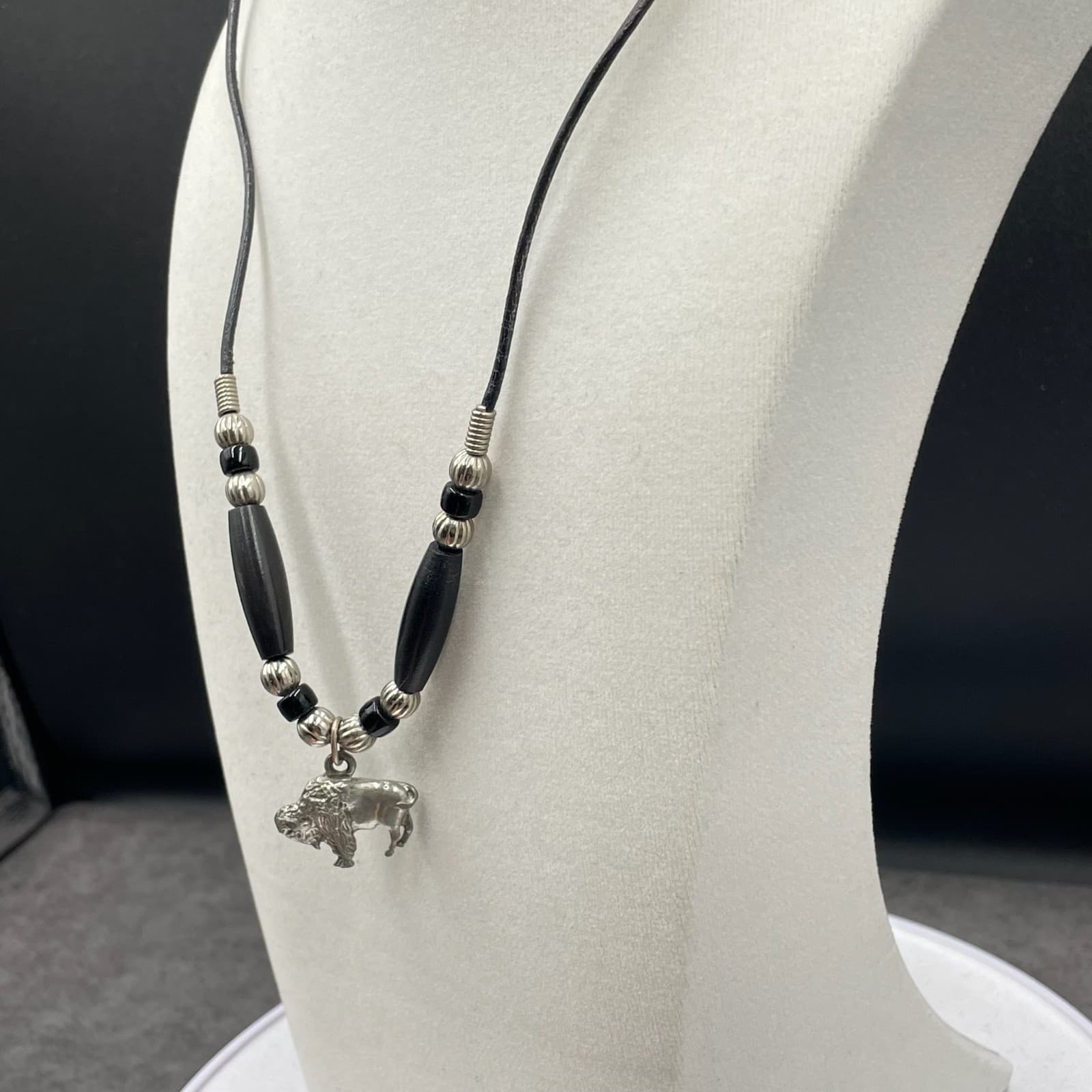 Vintage Black Silver-Tone Buffalo-Shaped Beaded Charm Necklace - Size 23" - Thumbnail 2