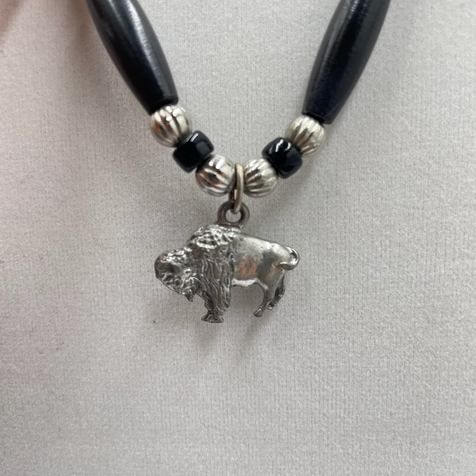 Vintage Black Silver-Tone Buffalo-Shaped Beaded Charm Necklace - Size 23" - Thumbnail 8