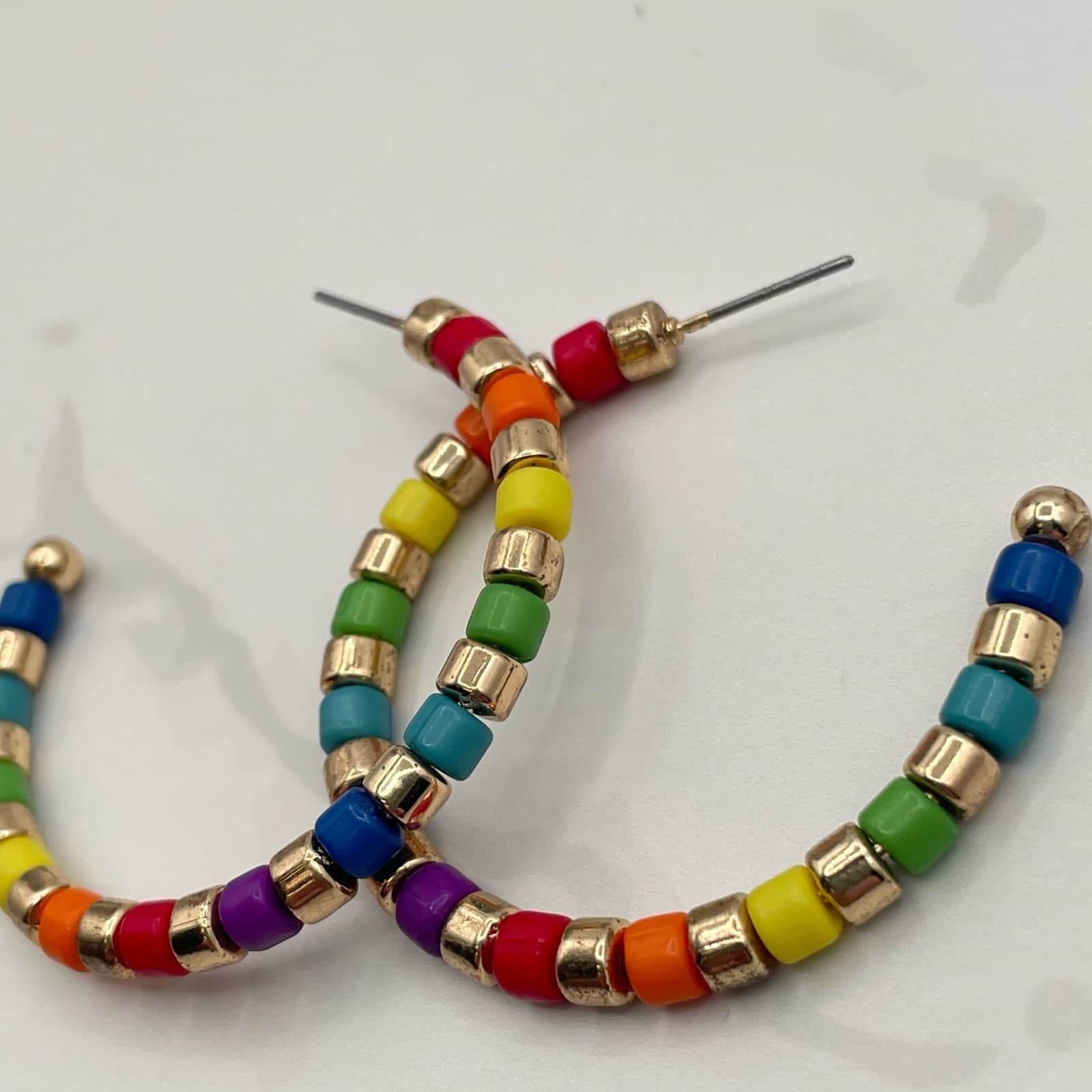 Vintage VTG Rainbow Beaded Hoop Earrings Gold Tone Cube Beads Fun Colourful - Thumbnail 6