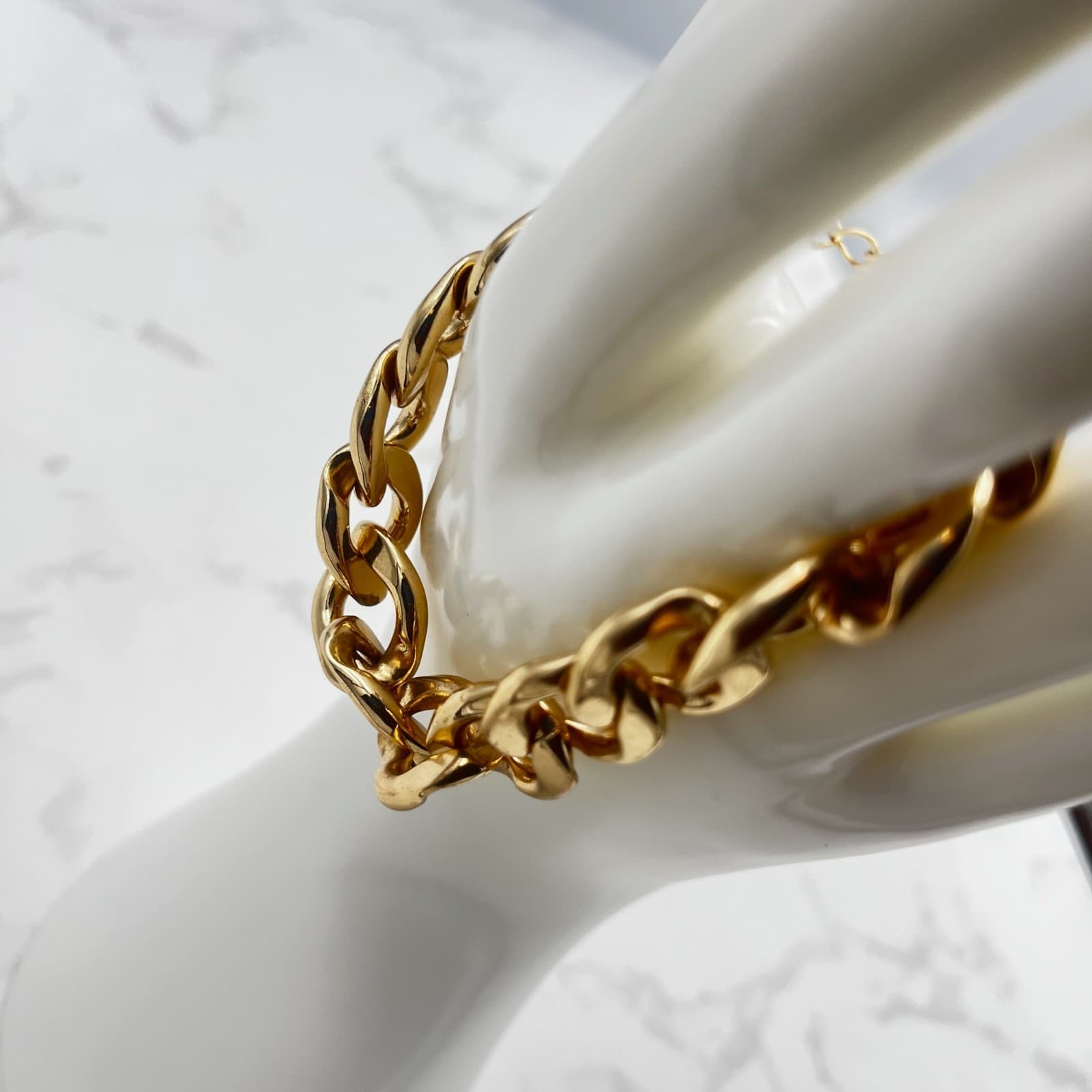 Vintage Gold-Tone Chunky Chain Link Bracelet Adjustable Y2K Statement Style - Thumbnail 3