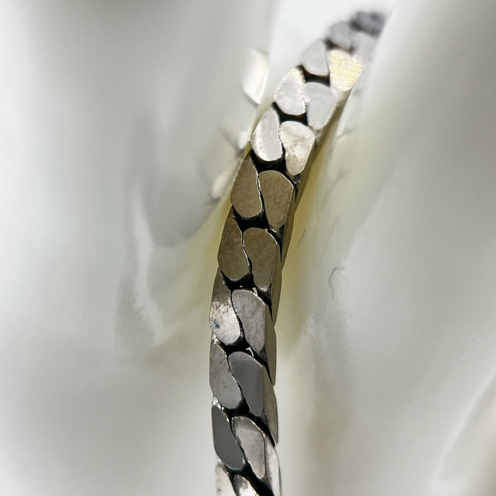 Vintage Elegant Silver Tone Flat Snake Chain Bracelet w/ Lobster Clasp - Thumbnail 5