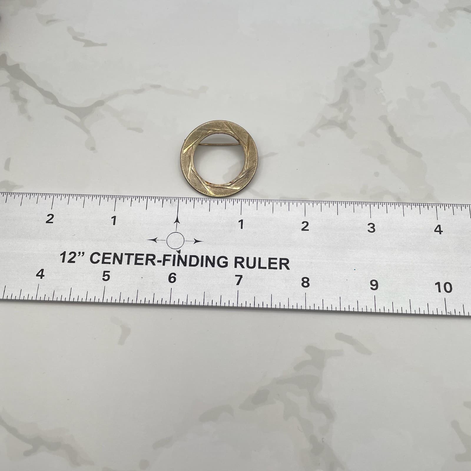 Vintage Gold Tone Brooch Pin Geometric Open Circle Round Engraved Mid-Century - Thumbnail 2