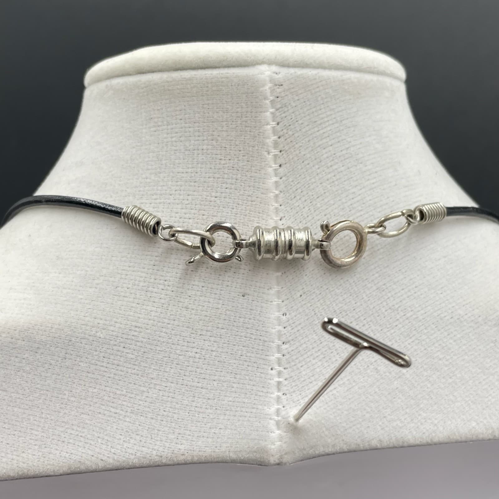 Vintage Black Silver-Tone Buffalo-Shaped Beaded Charm Necklace - Size 23" - Thumbnail 4