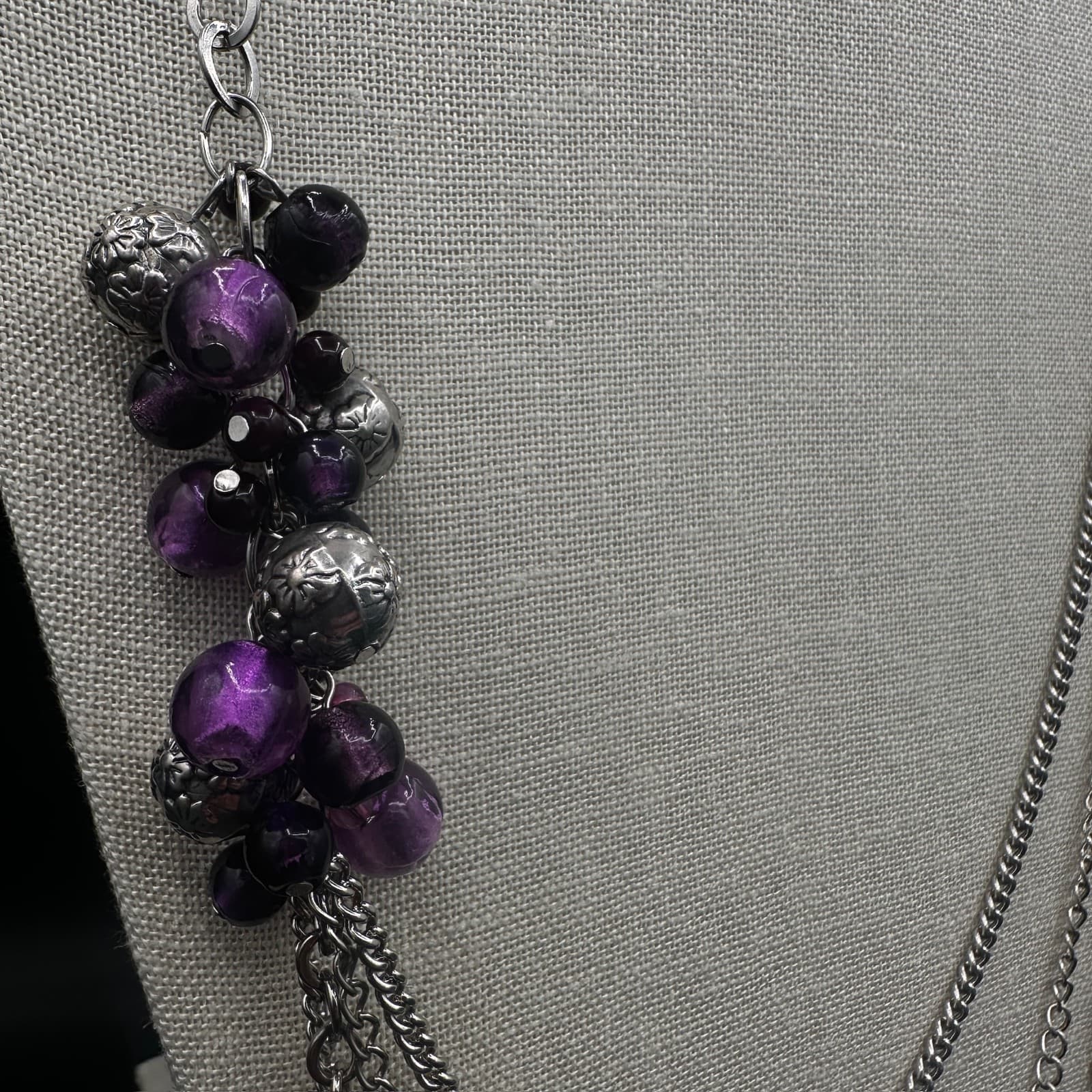 Vintage Layered Silver-Tone Statement Necklace w/ Purple Bead Cluster Y2K Glam - Thumbnail 4