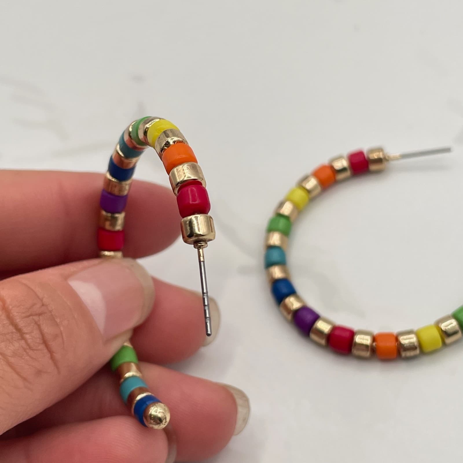 Vintage VTG Rainbow Beaded Hoop Earrings Gold Tone Cube Beads Fun Colourful - Thumbnail 7