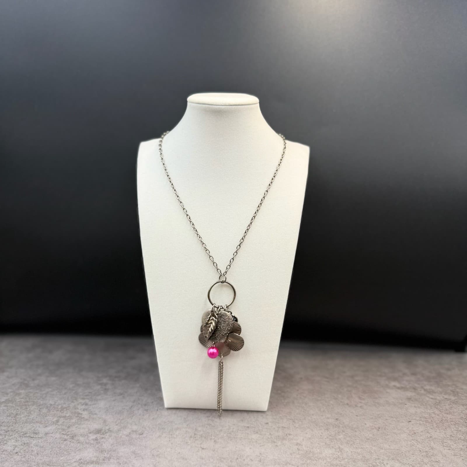 Vintage Gunmetal Tone Floral Flower Pink Bead Tassel Charms Drop Pendant - Thumbnail 2