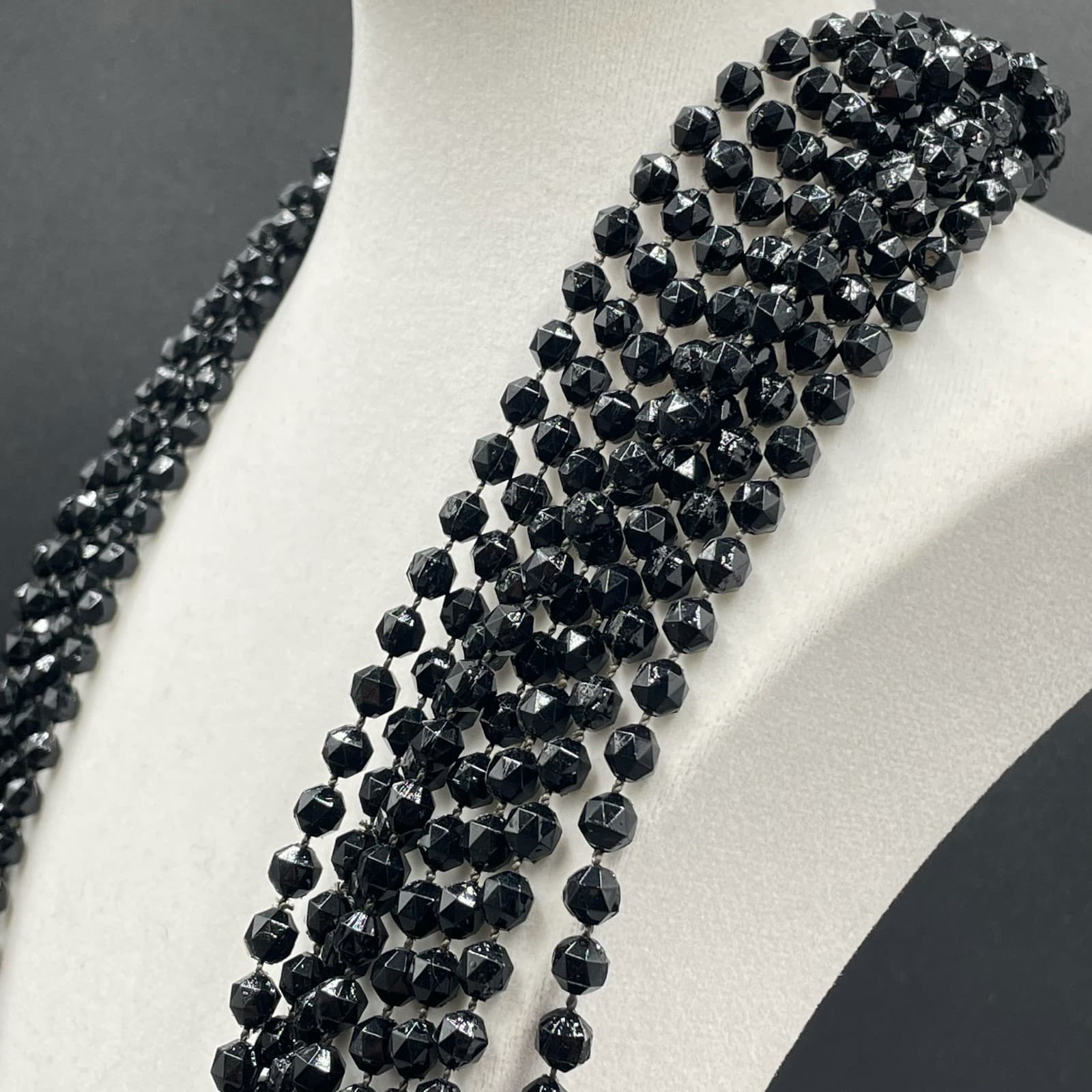 Vintage Multi-Strand Black Faceted Gold-Tone Lobster Beaded Necklace - Size 17" - Thumbnail 6