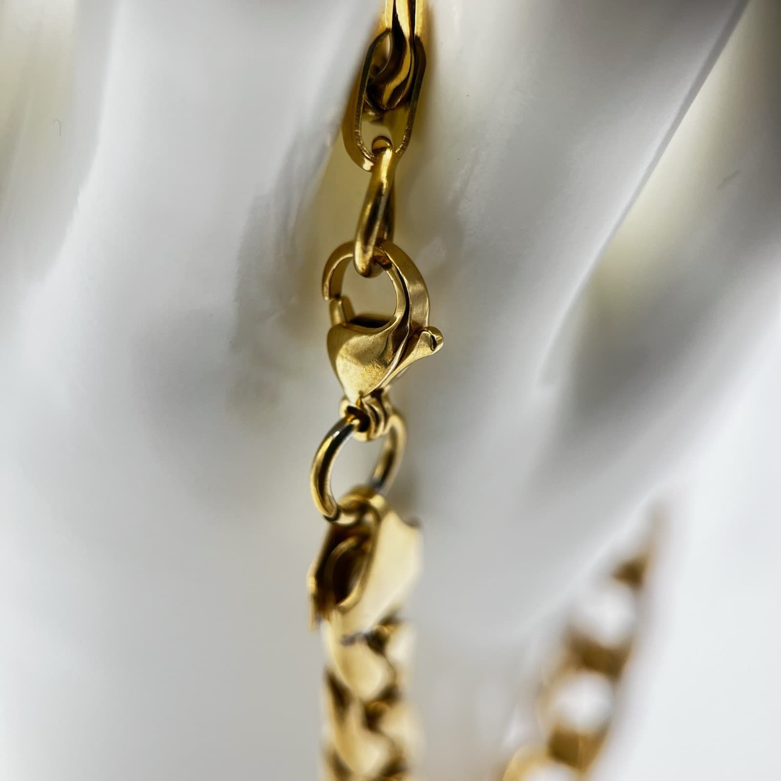 Vintage Gold-Tone Chain Link Bracelet Lobster Clasp Y2K Chunky Style - Thumbnail 4